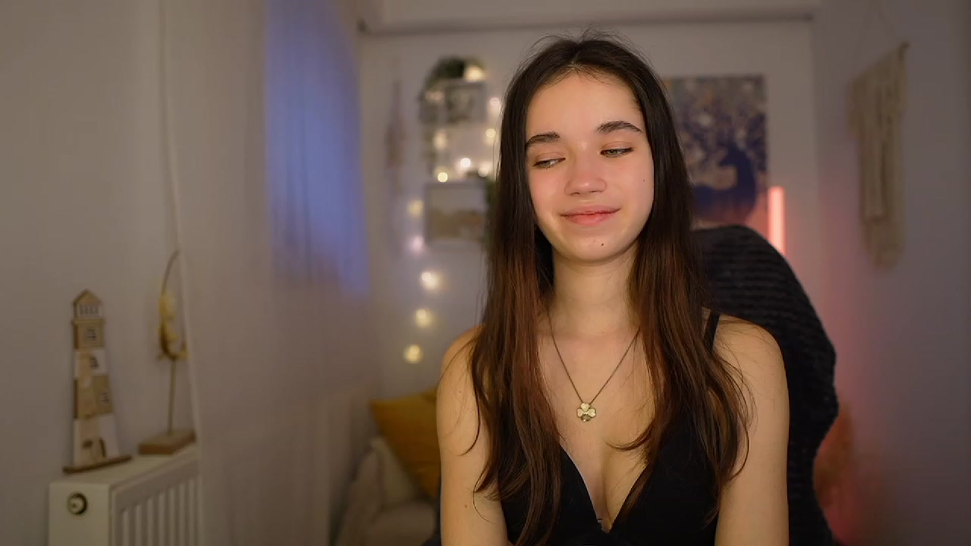 Gallery image thumbnail from Gia_Paige18's myfreecams stream on, 01/28/2024, 12:17 image 19 of 20