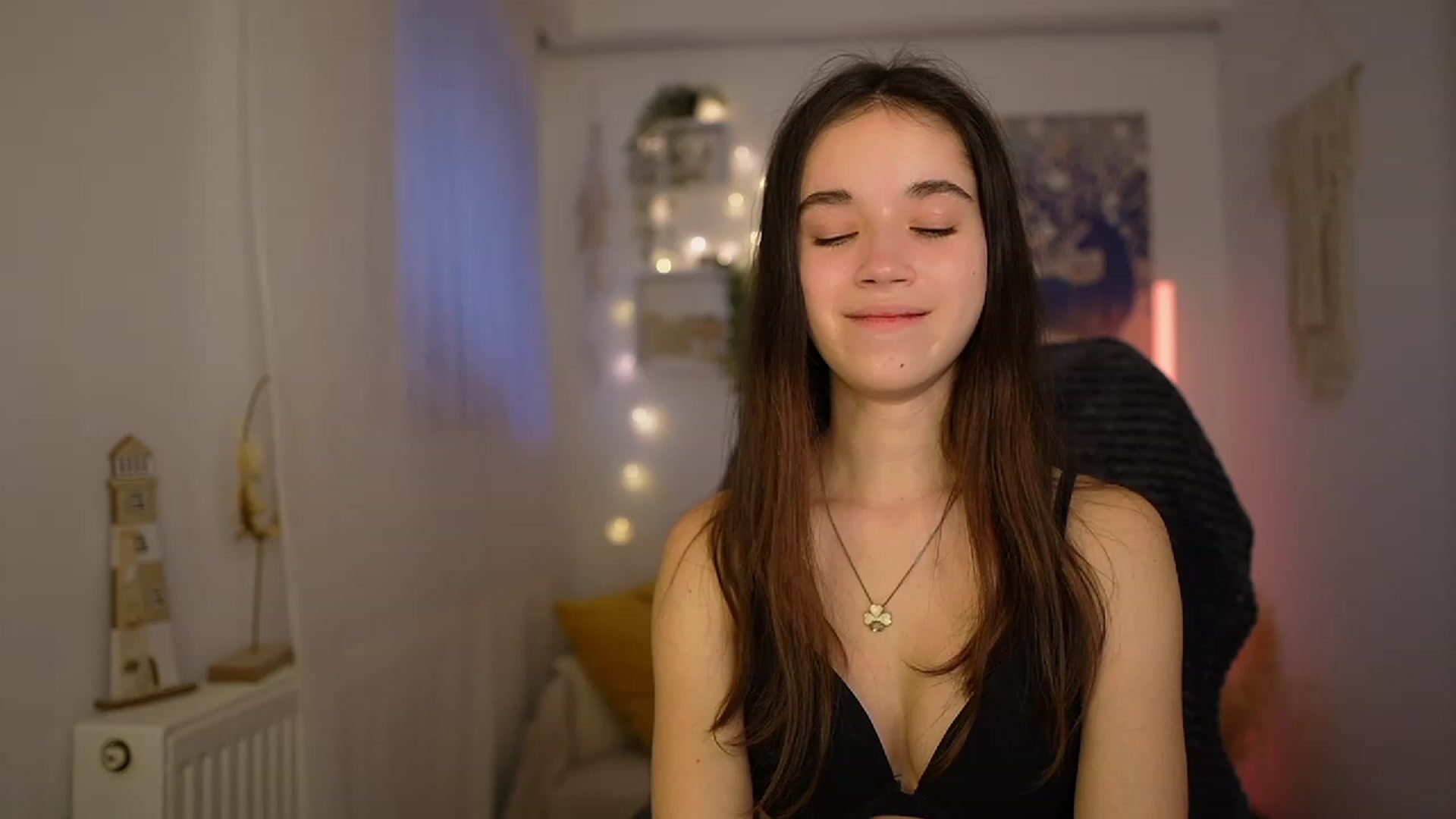 Gallery image thumbnail from Gia_Paige18's myfreecams stream on, 01/28/2024, 12:17 image 15 of 20