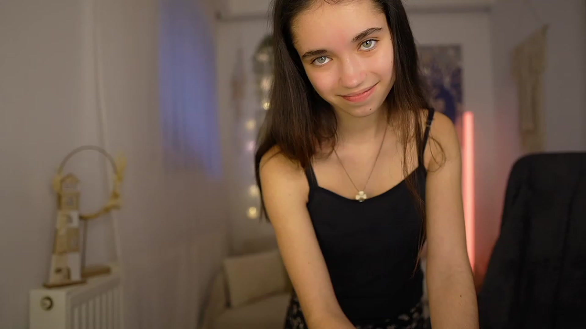 Gallery image thumbnail from Gia_Paige18's myfreecams stream on, 01/30/2024, 13:44 image 16 of 20