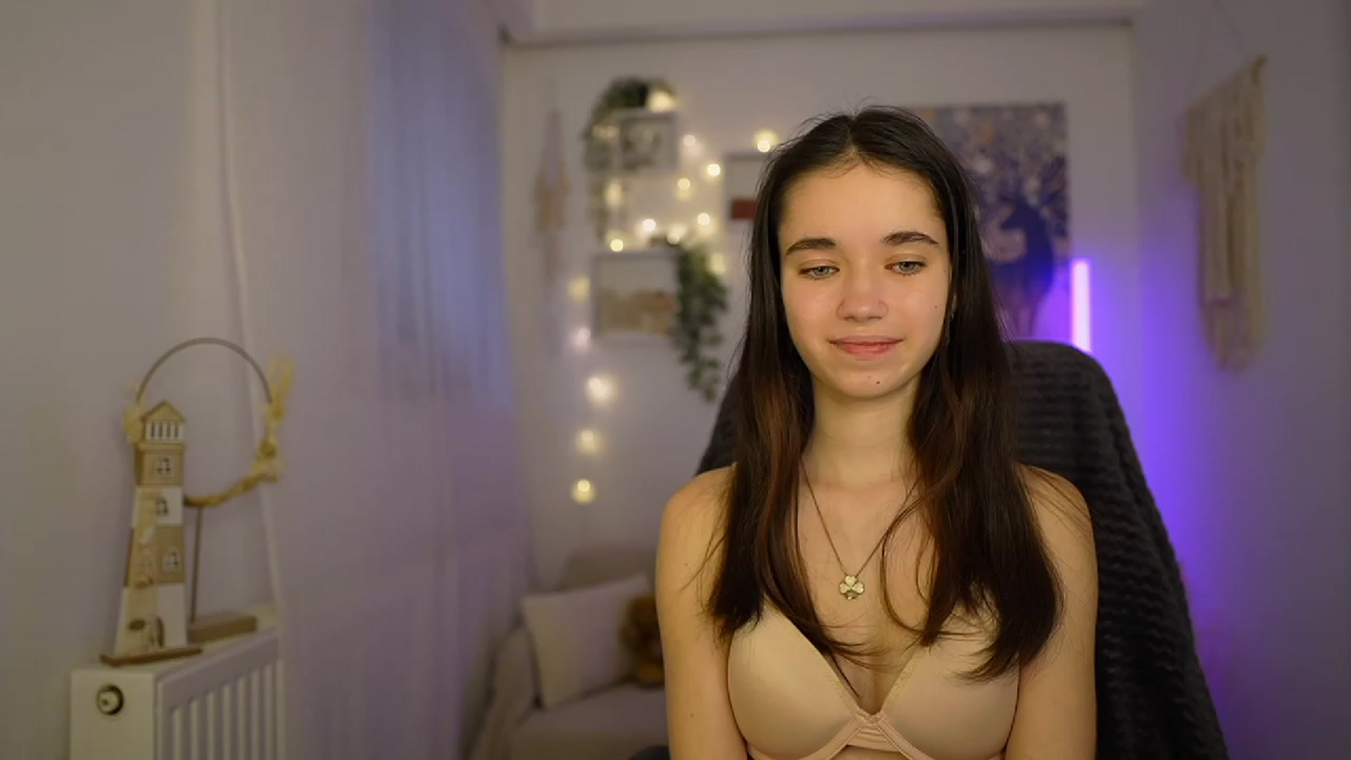 Gallery image thumbnail from Gia_Paige18's myfreecams stream on, 01/31/2024, 13:38 image 11 of 20