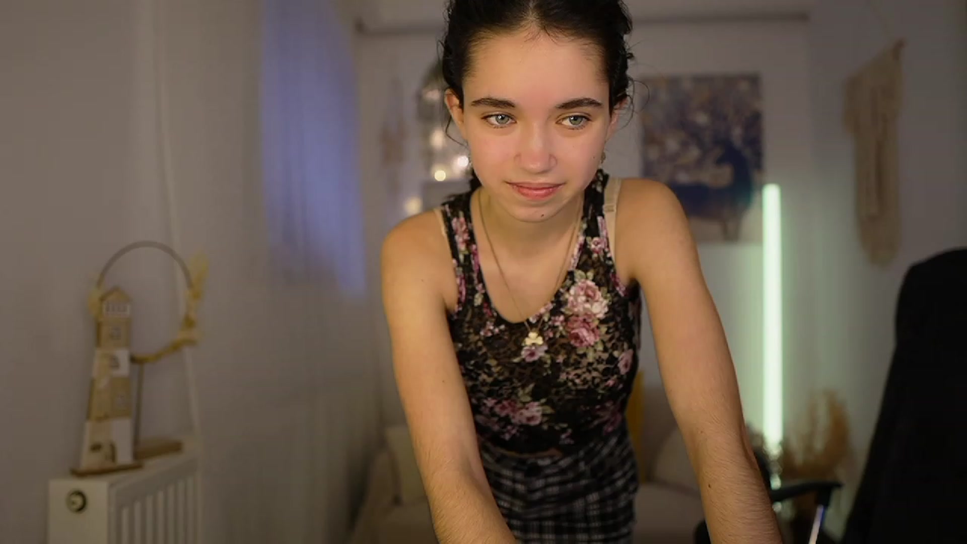 Gallery image thumbnail from Gia_Paige18's myfreecams stream on, 02/01/2024, 12:49 image 6 of 20