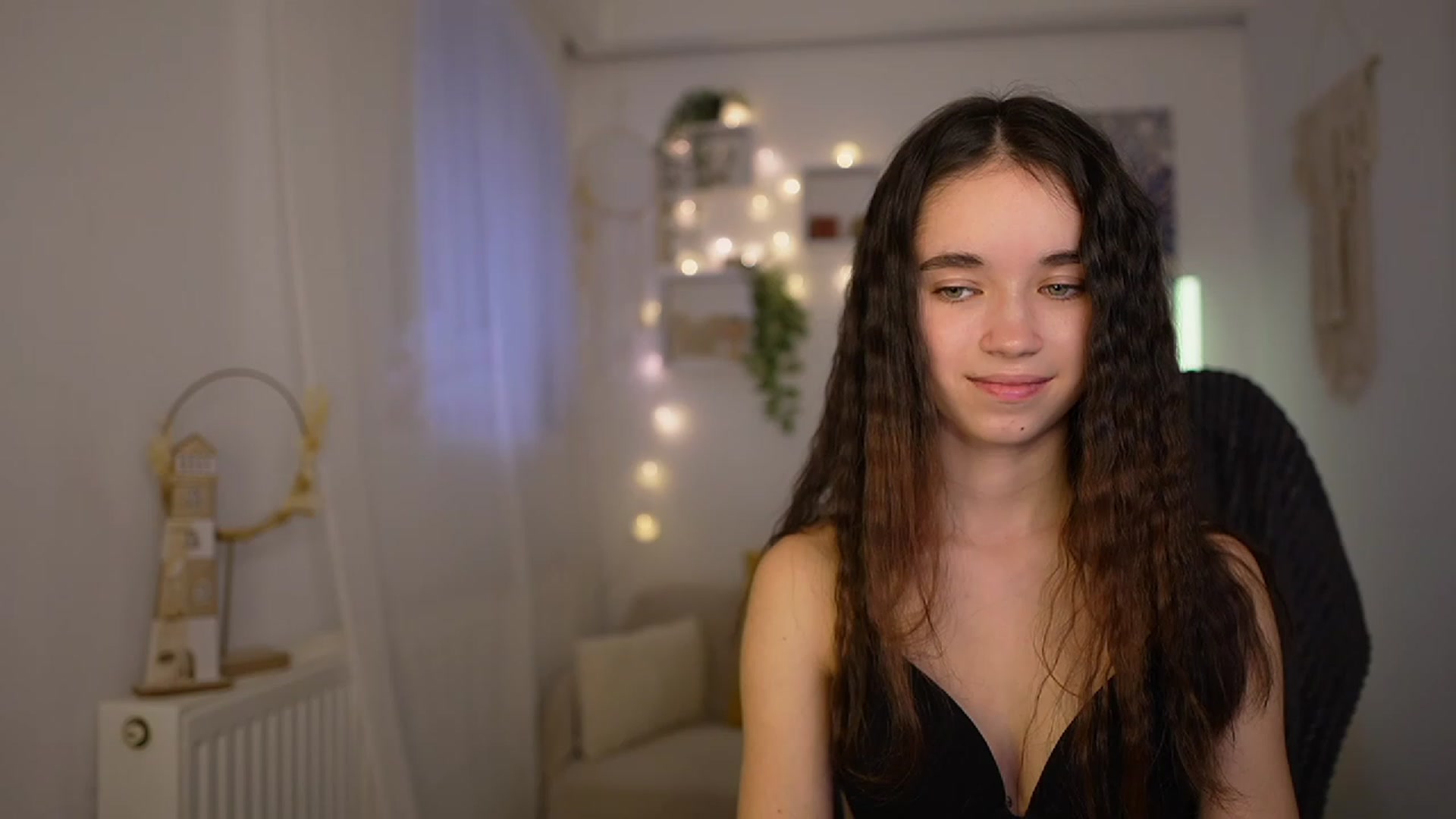 Gallery image thumbnail from Gia_Paige18's myfreecams stream on, 02/05/2024, 09:42 image 18 of 20