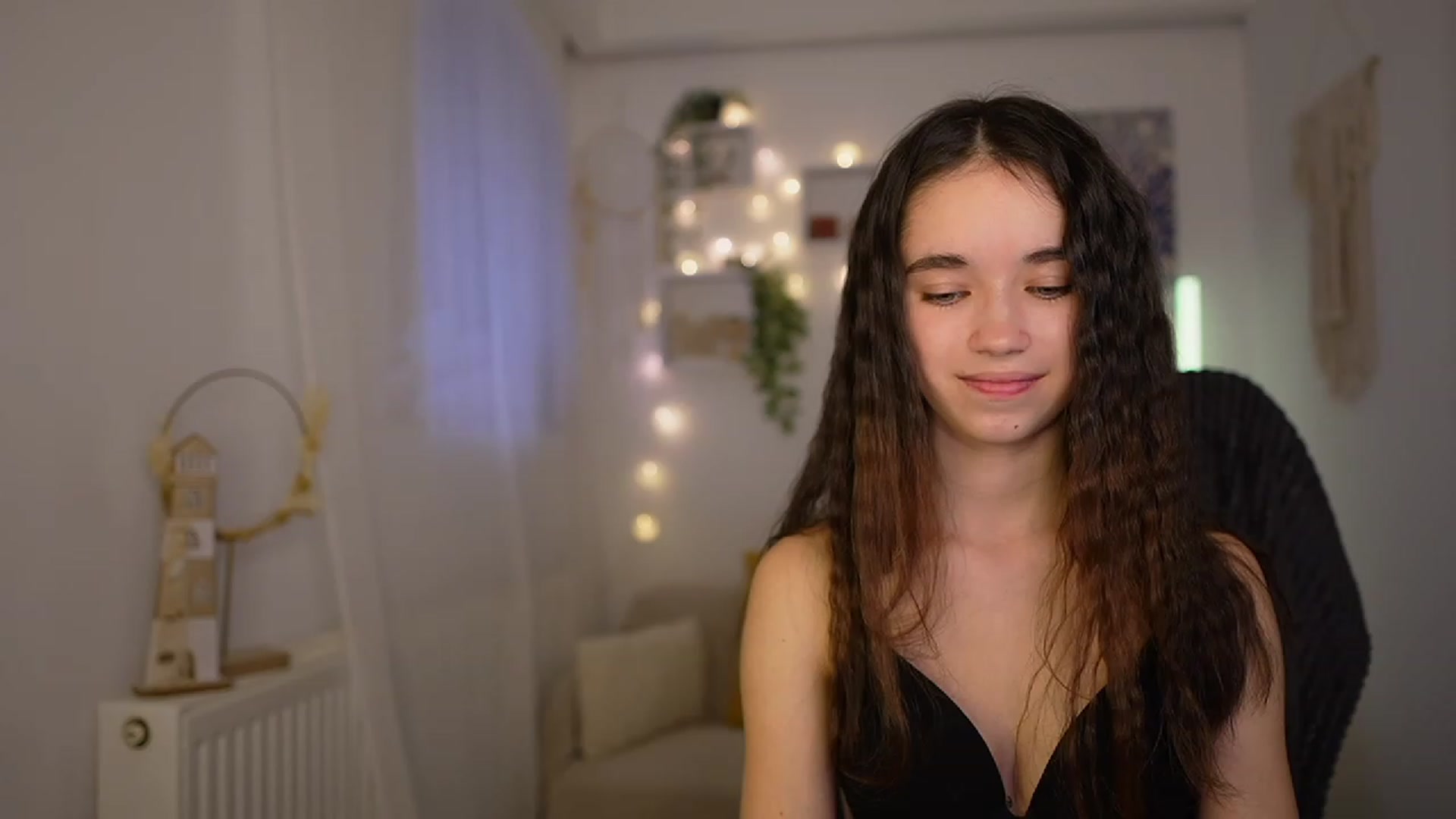 Gallery image thumbnail from Gia_Paige18's myfreecams stream on, 02/05/2024, 09:42 image 17 of 20