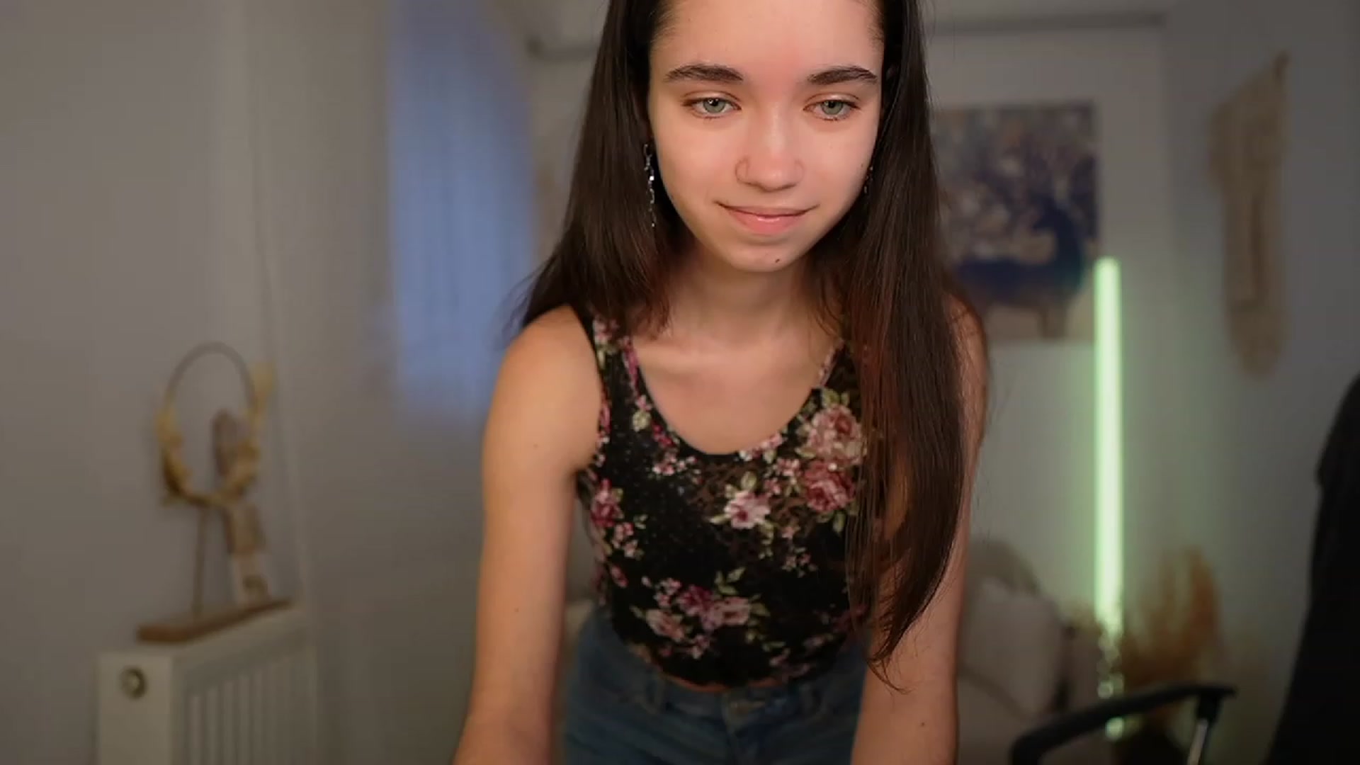 Gallery image thumbnail from Gia_Paige18's myfreecams stream on, 02/10/2024, 09:51 image 2 of 20