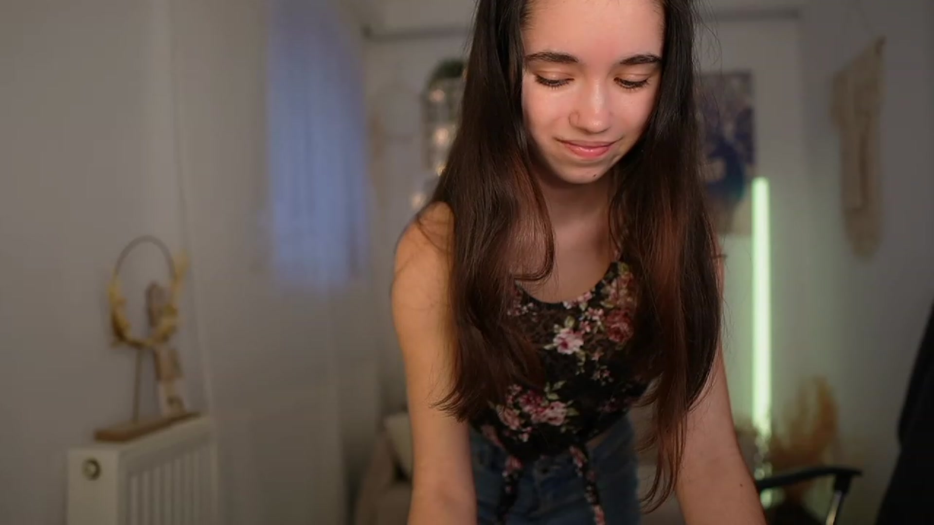 Gallery image thumbnail from Gia_Paige18's myfreecams stream on, 02/10/2024, 12:43 image 7 of 20
