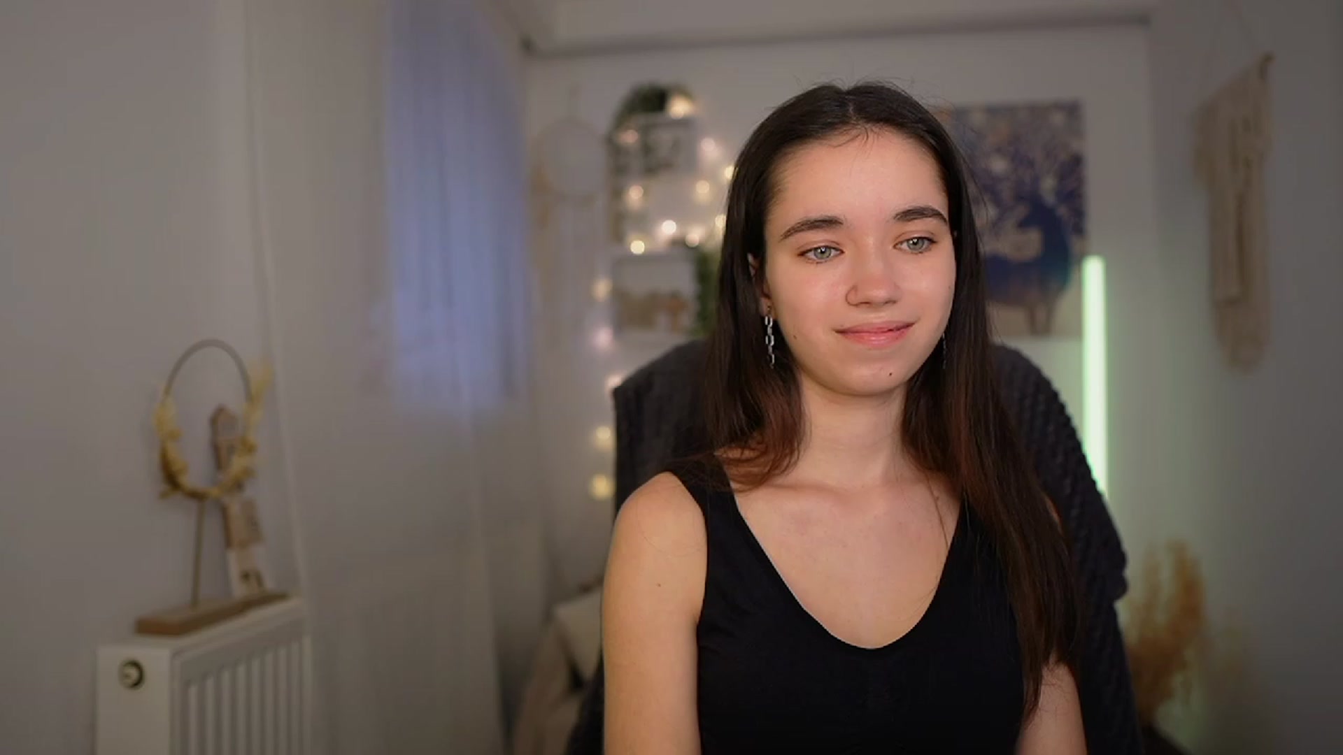 Gallery image thumbnail from Gia_Paige18's myfreecams stream on, 02/11/2024, 12:53 image 15 of 20