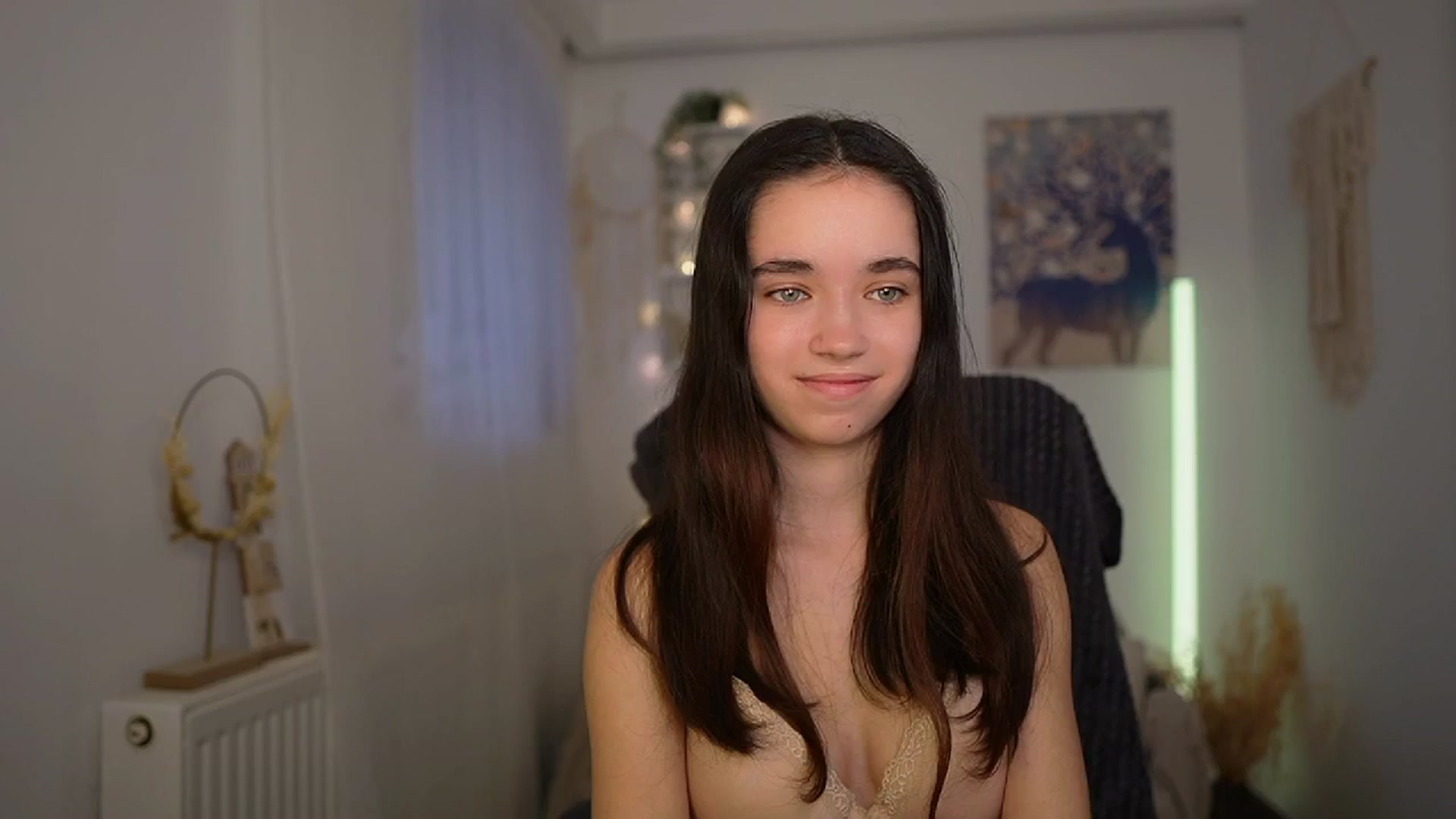 Gallery image thumbnail from Gia_Paige18's myfreecams stream on, 02/12/2024, 13:49 image 6 of 20