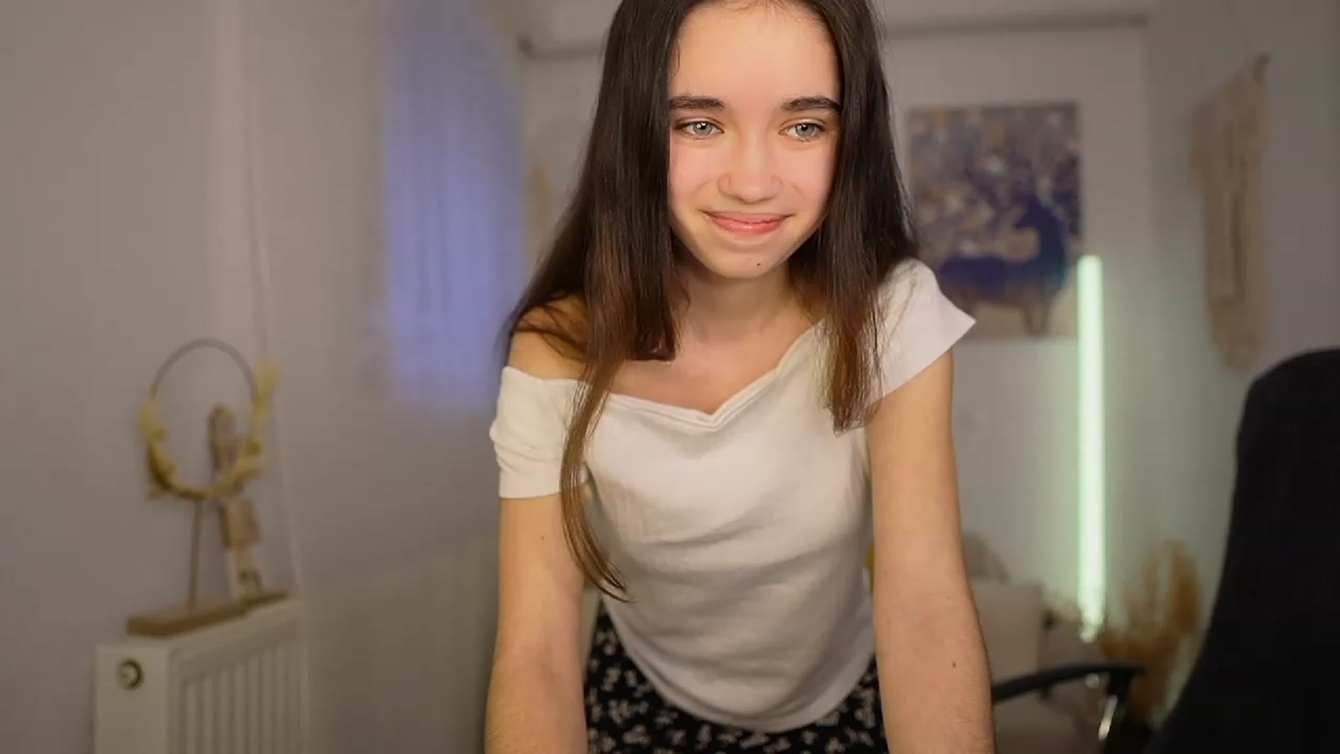 Gallery image thumbnail from Gia_Paige18's myfreecams stream on, 02/14/2024, 14:12 image 10 of 20