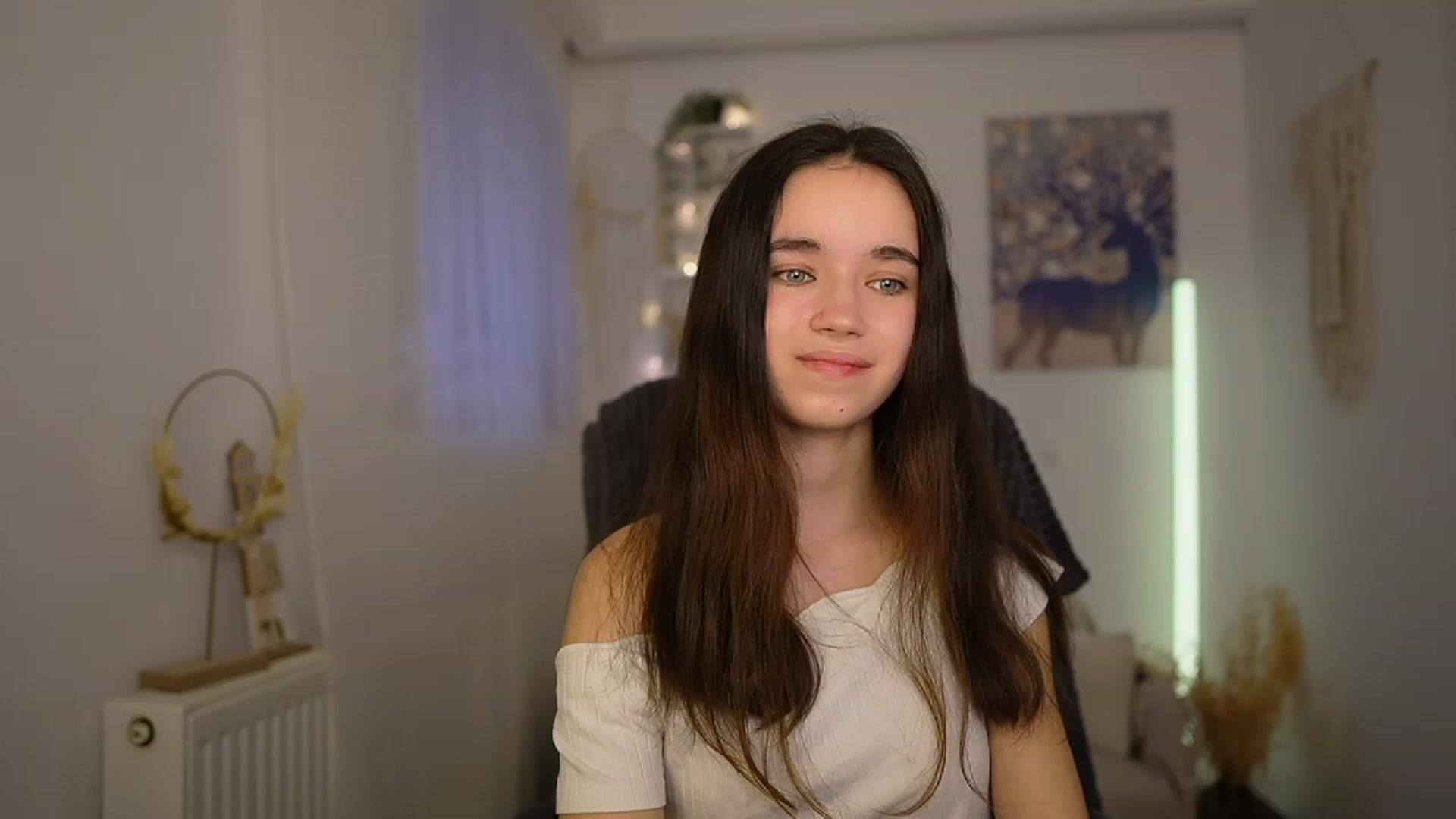 Gallery image thumbnail from Gia_Paige18's myfreecams stream on, 02/14/2024, 14:12 image 13 of 20
