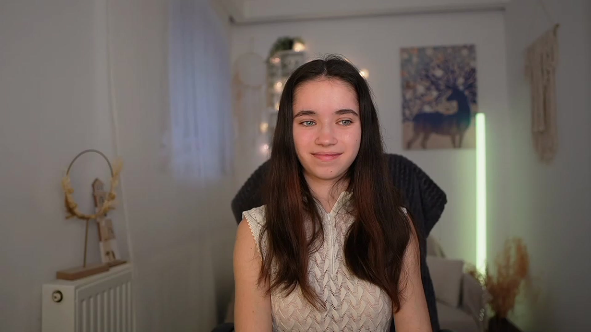 Gallery image thumbnail from Gia_Paige18's myfreecams stream on, 02/15/2024, 10:04 image 10 of 20