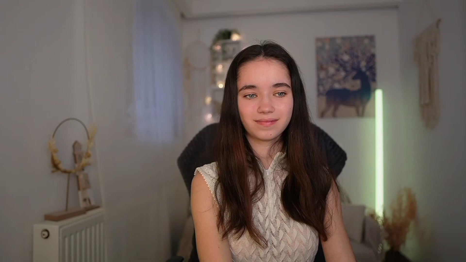 Gallery image thumbnail from Gia_Paige18's myfreecams stream on, 02/15/2024, 10:04 image 9 of 20