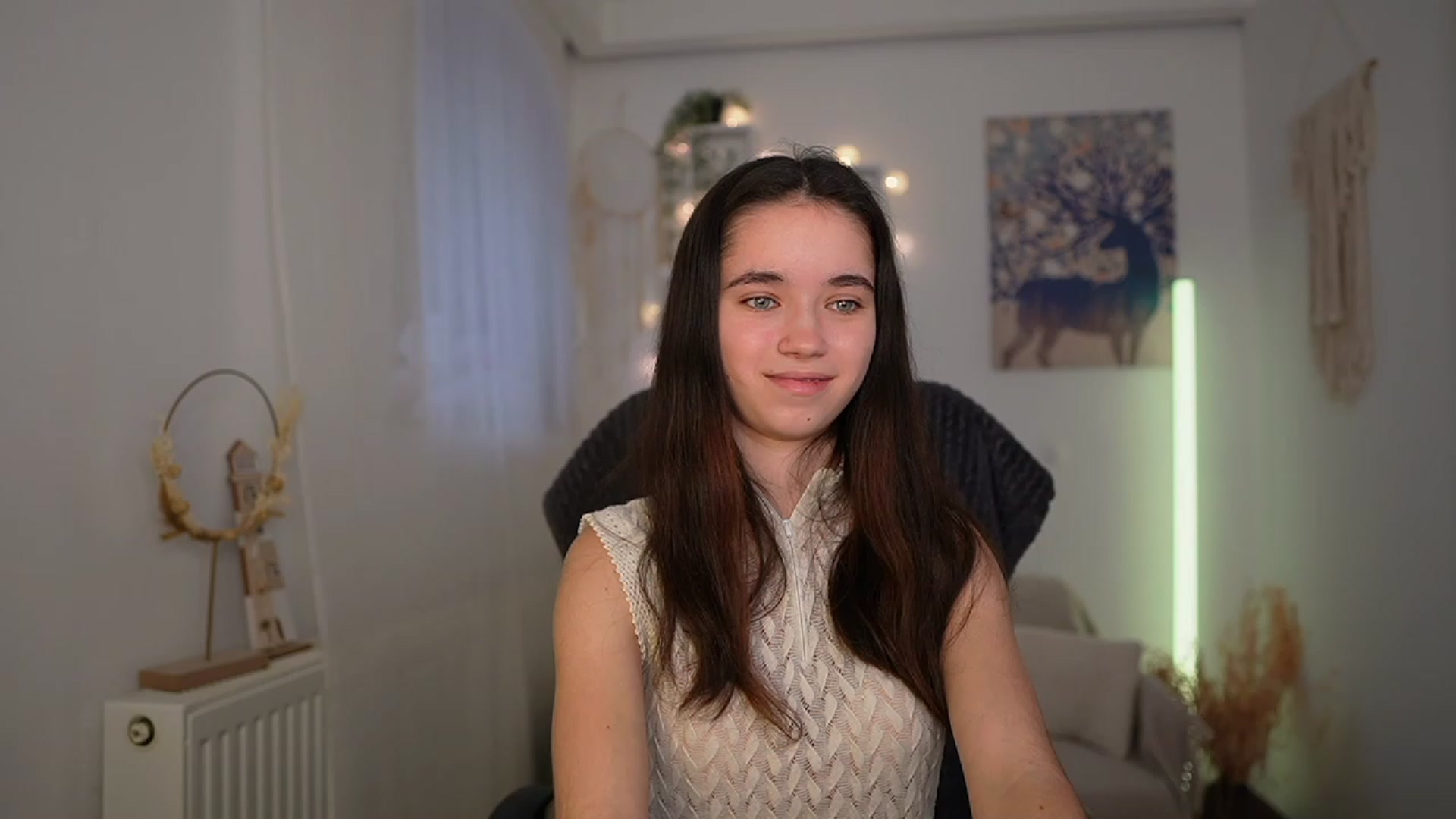 Gallery image thumbnail from Gia_Paige18's myfreecams stream on, 02/15/2024, 10:04 image 15 of 20