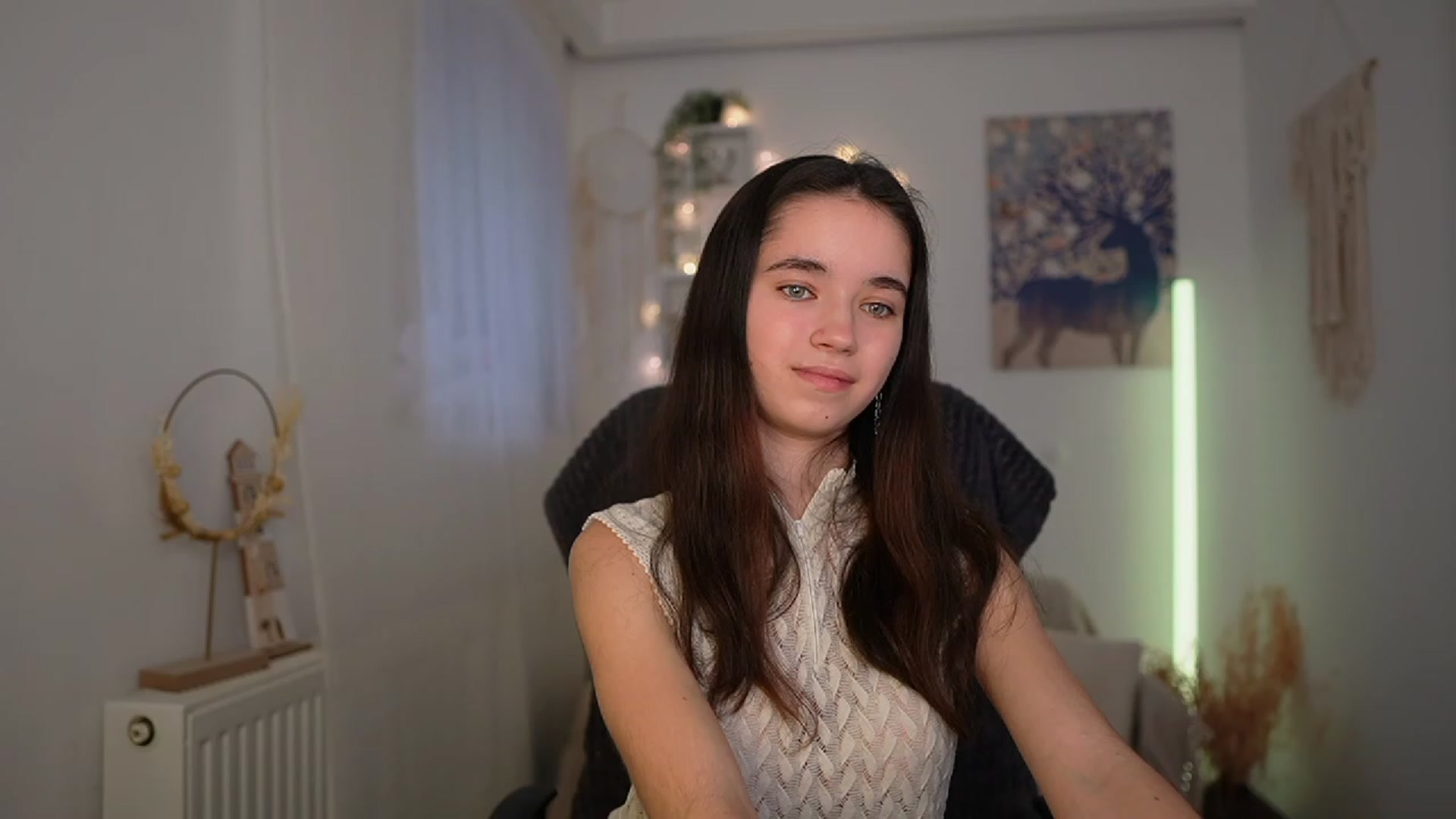 Gallery image thumbnail from Gia_Paige18's myfreecams stream on, 02/15/2024, 10:04 image 16 of 20