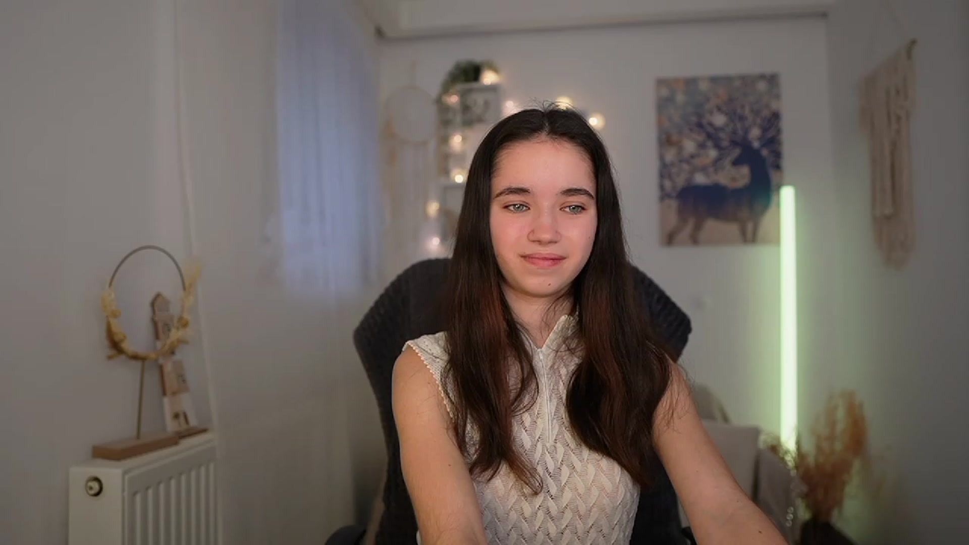 Gallery image thumbnail from Gia_Paige18's myfreecams stream on, 02/15/2024, 10:04 image 12 of 20