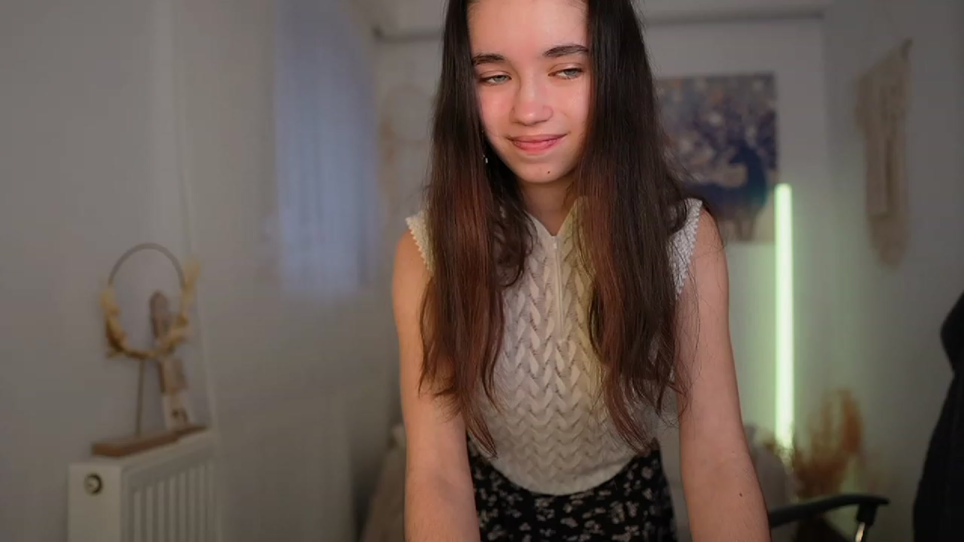 Gallery image thumbnail from Gia_Paige18's myfreecams stream on, 02/15/2024, 10:04 image 3 of 20