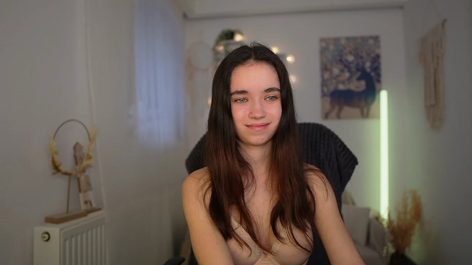 Gallery image thumbnail from Gia_Paige18's myfreecams stream on, 02/15/2024, 12:49 image 12 of 20