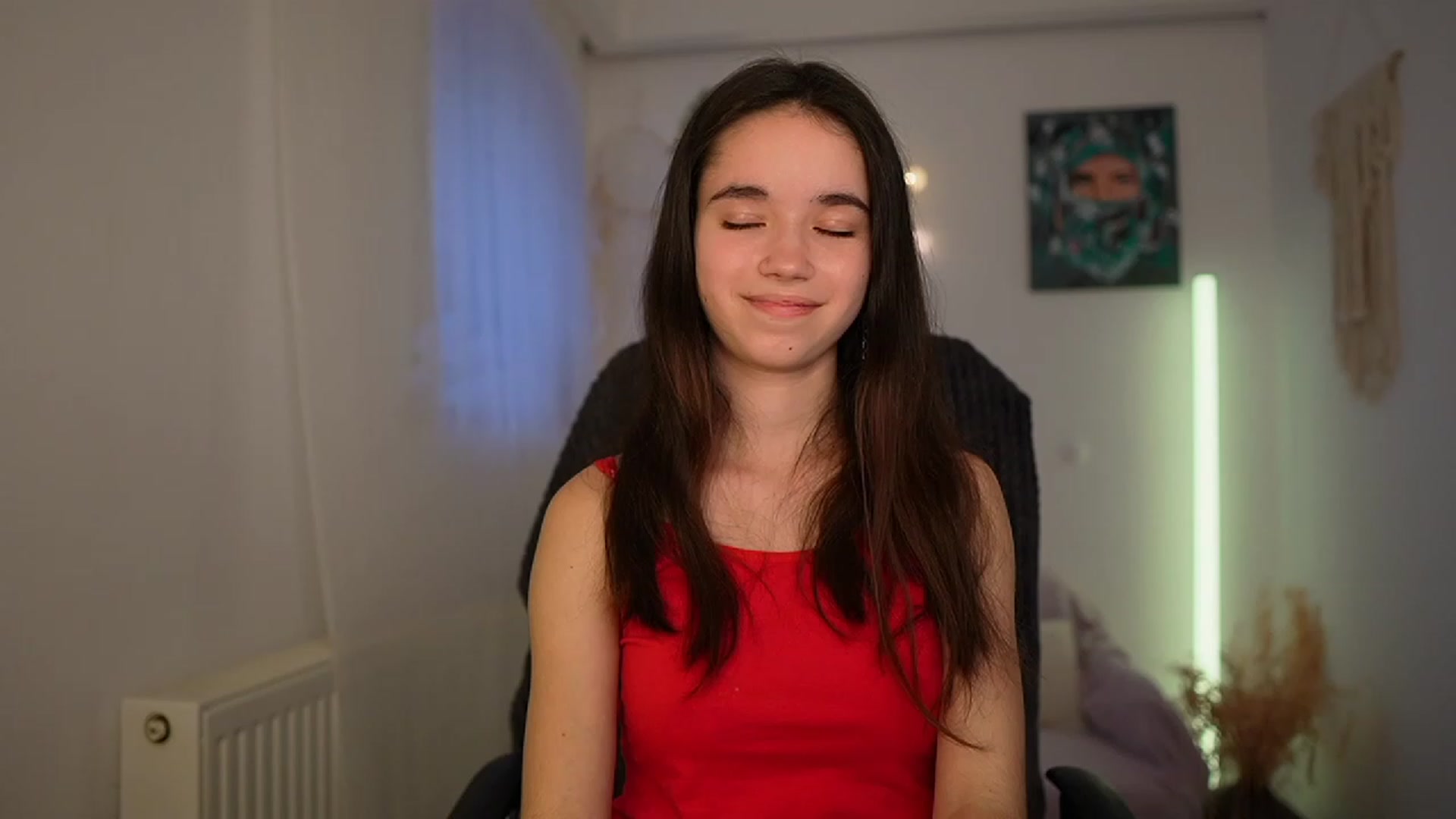 Gallery image thumbnail from Gia_Paige18's myfreecams stream on, 02/20/2024, 13:03 image 19 of 20