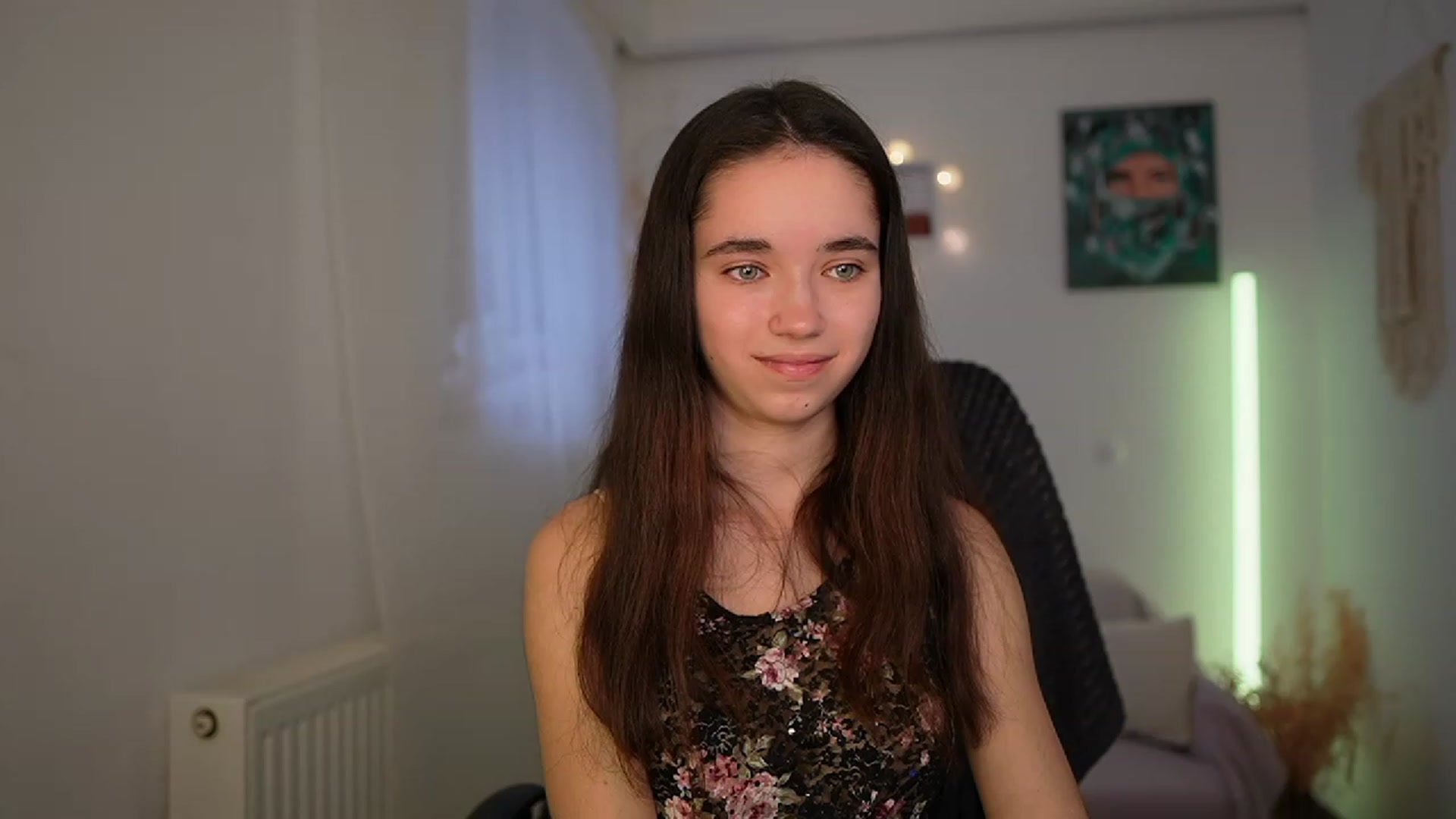 Gallery image thumbnail from Gia_Paige18's myfreecams stream on, 02/22/2024, 11:19 image 6 of 20