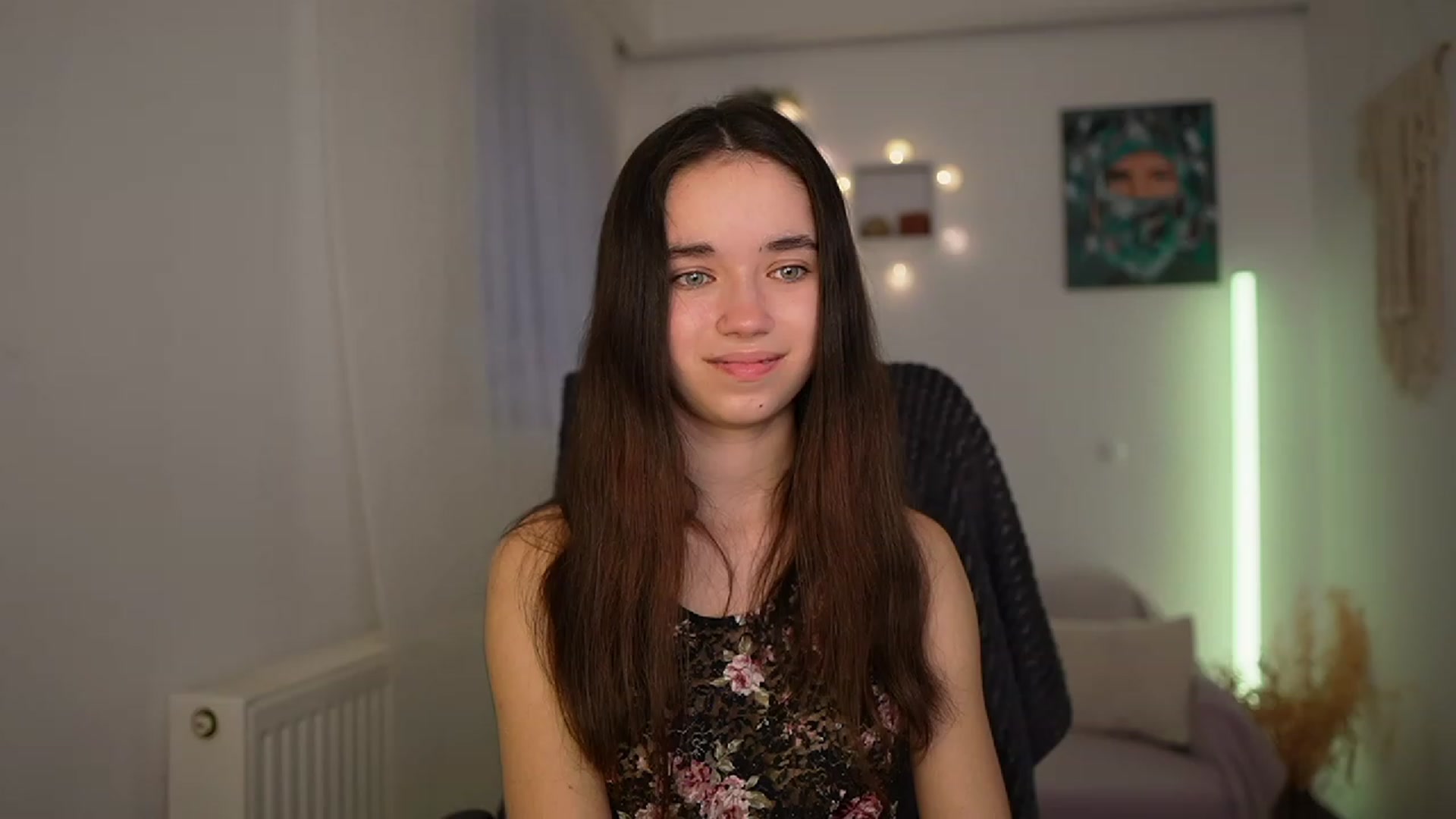 Gallery image thumbnail from Gia_Paige18's myfreecams stream on, 02/22/2024, 15:37 image 15 of 20