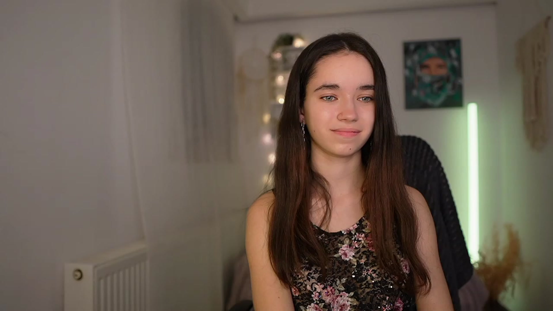Gallery image thumbnail from Gia_Paige18's myfreecams stream on, 02/22/2024, 16:49 image 8 of 20