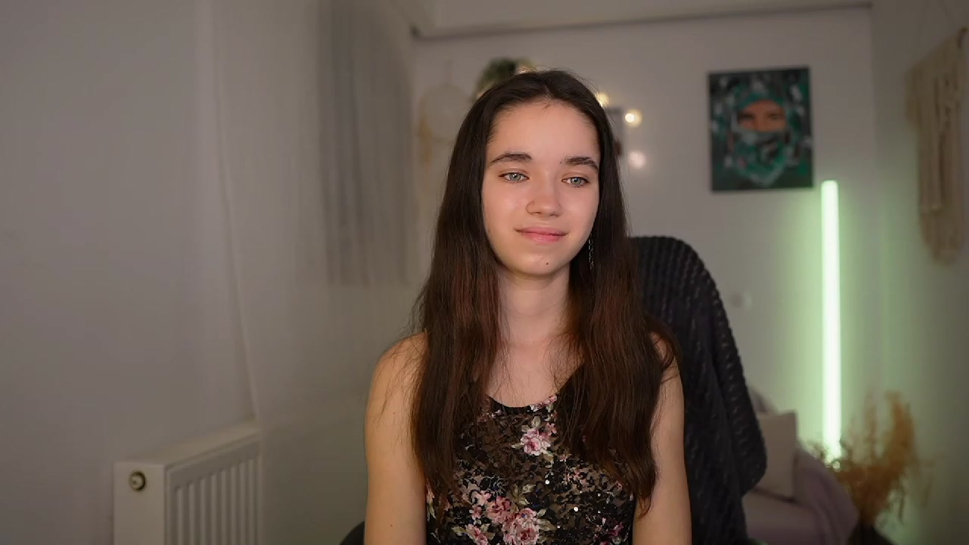 Gallery image thumbnail from Gia_Paige18's myfreecams stream on, 02/22/2024, 18:18 image 12 of 20