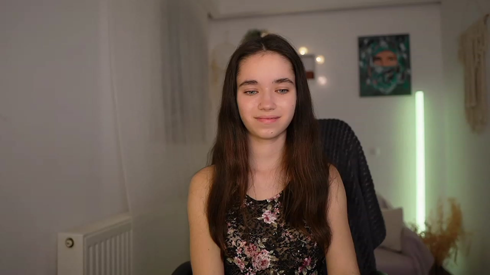 Gallery image thumbnail from Gia_Paige18's myfreecams stream on, 02/22/2024, 18:18 image 3 of 20