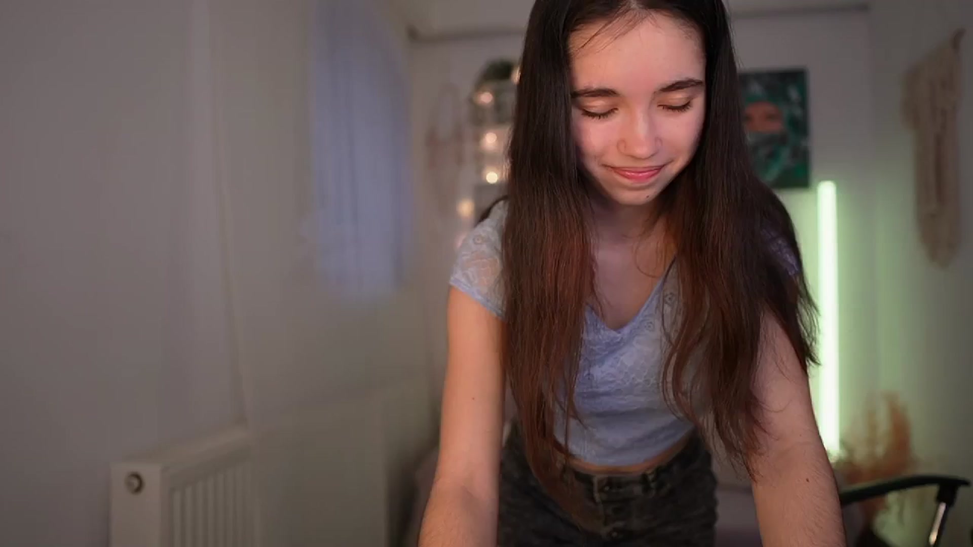 Gallery image thumbnail from Gia_Paige18's myfreecams stream on, 02/23/2024, 11:02 image 16 of 20