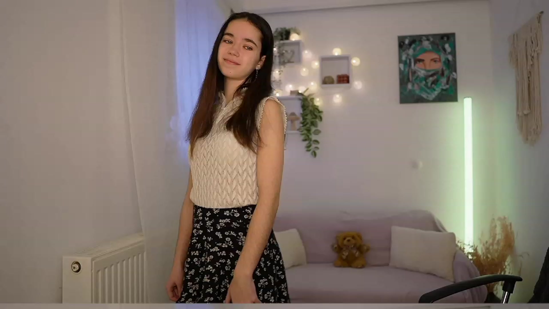 Gallery image thumbnail from Gia_Paige18's myfreecams stream on, 02/25/2024, 09:44 image 1 of 20