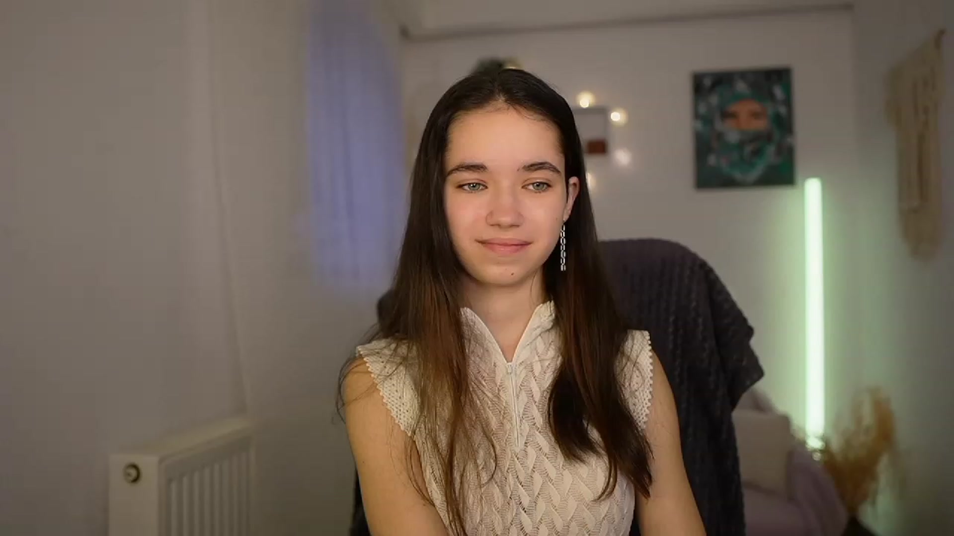 Gallery image thumbnail from Gia_Paige18's myfreecams stream on, 02/25/2024, 13:08 image 14 of 20
