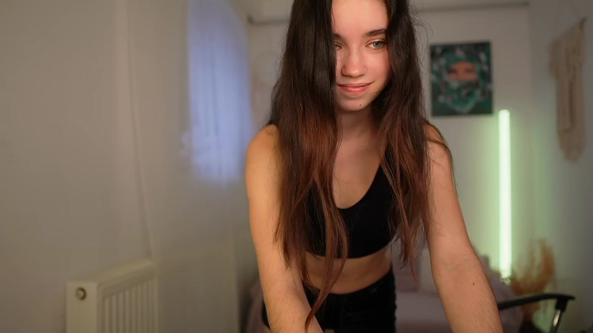 Gallery image thumbnail from Gia_Paige18's myfreecams stream on, 02/26/2024, 11:40 image 9 of 20