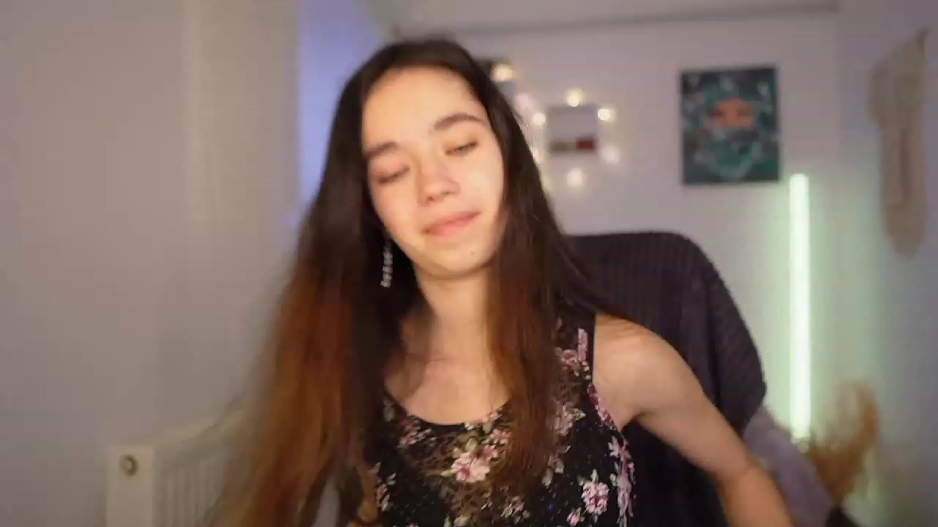 Gallery image thumbnail from Gia_Paige18's myfreecams stream on, 02/27/2024, 10:02 image 12 of 20