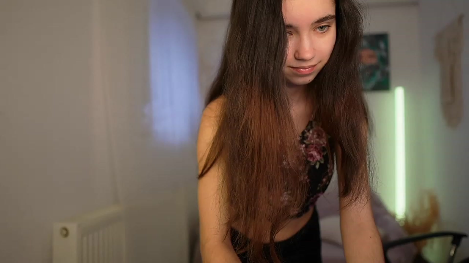 Gallery image thumbnail from Gia_Paige18's myfreecams stream on, 02/27/2024, 10:02 image 6 of 20