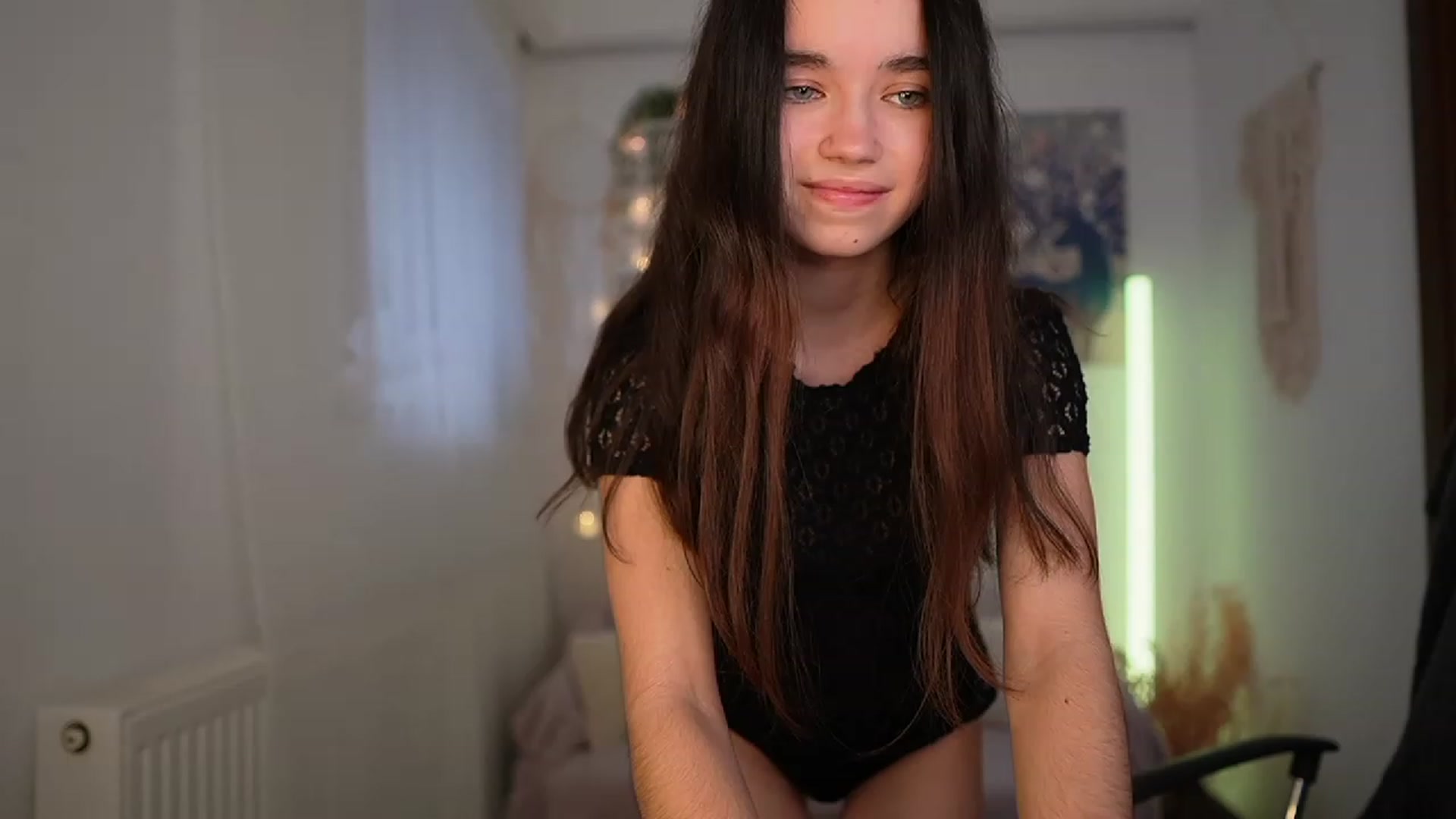 Gallery image thumbnail from Gia_Paige18's myfreecams stream on, 03/01/2024, 13:13 image 14 of 20