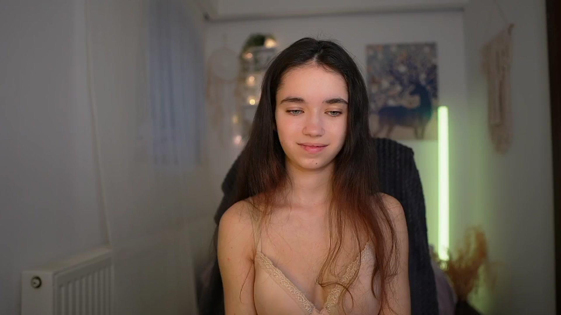 Gallery image thumbnail from Gia_Paige18's myfreecams stream on, 03/03/2024, 15:22 image 18 of 20