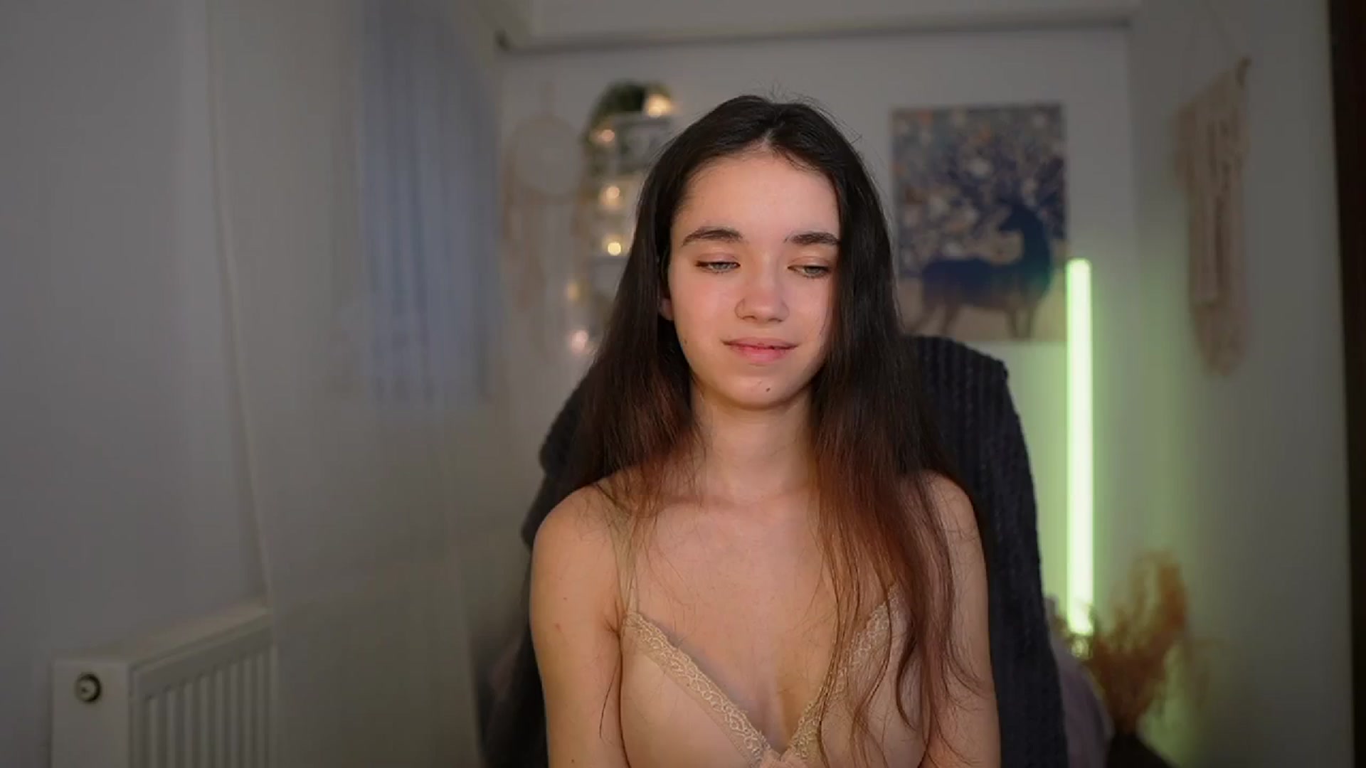 Gallery image thumbnail from Gia_Paige18's myfreecams stream on, 03/03/2024, 15:22 image 17 of 20