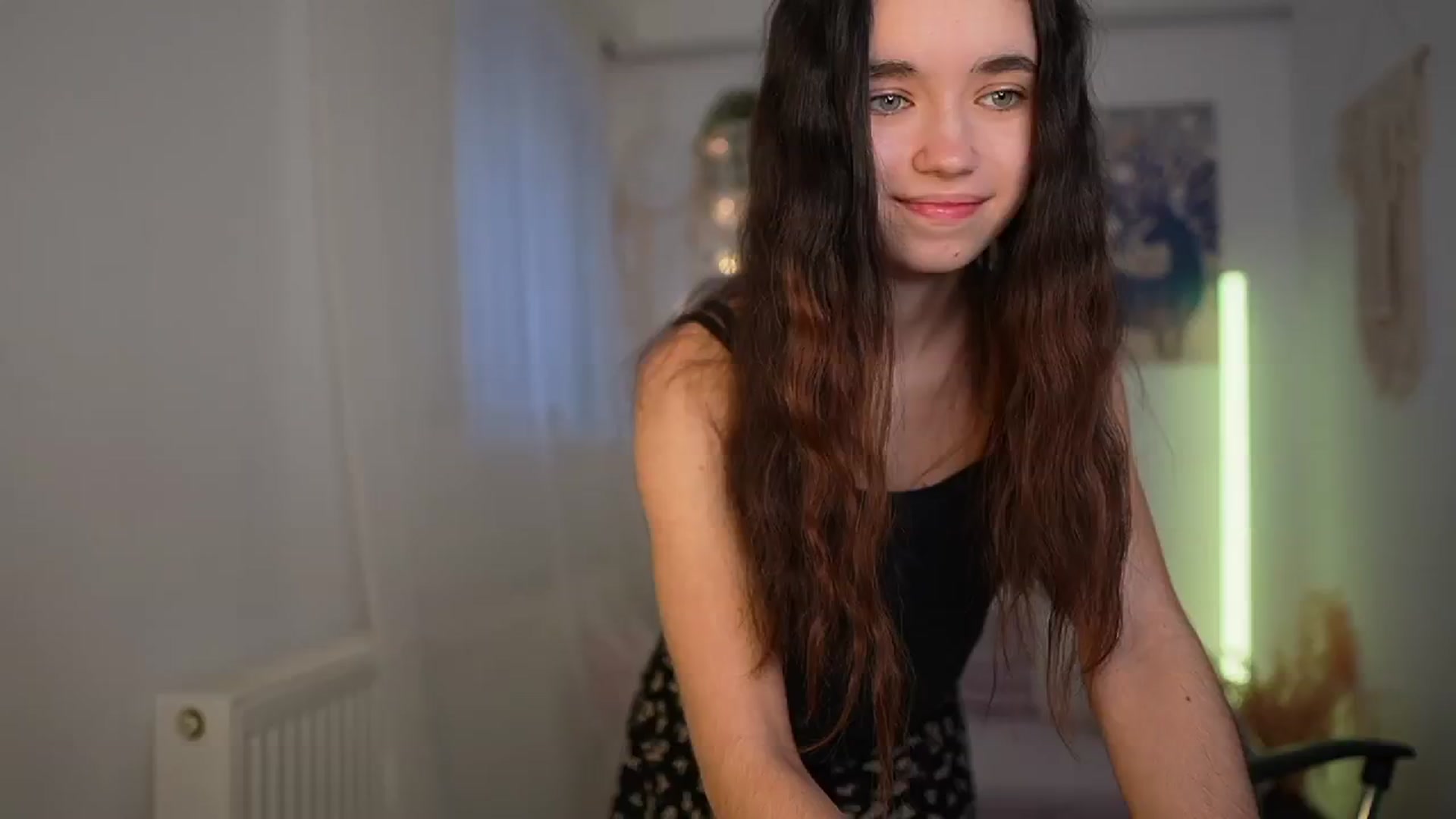 Gallery image thumbnail from Gia_Paige18's myfreecams stream on, 03/05/2024, 12:43 image 11 of 20