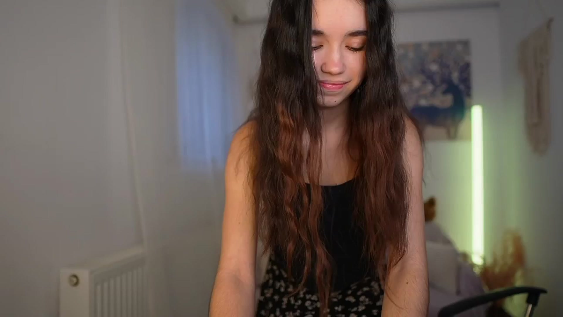 Gallery image thumbnail from Gia_Paige18's myfreecams stream on, 03/05/2024, 12:43 image 13 of 20