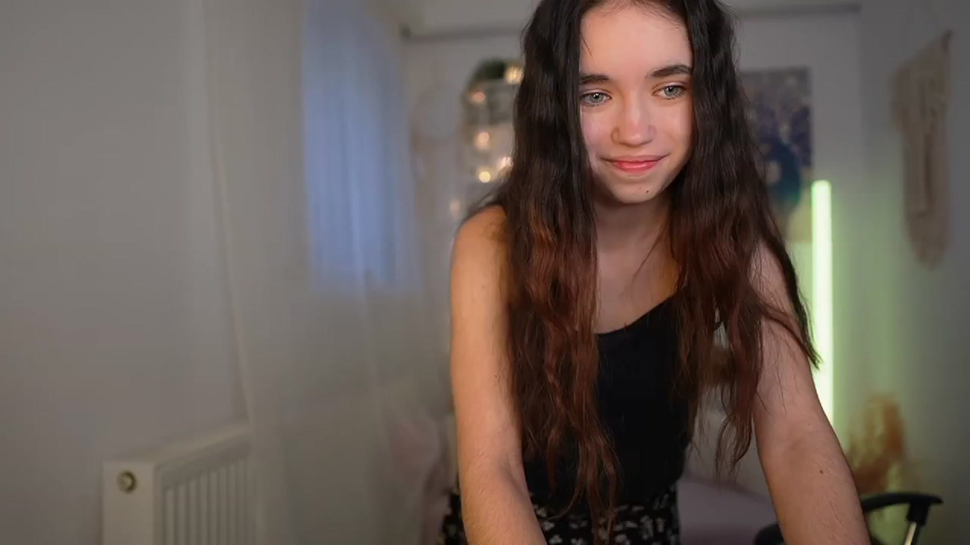 Gallery image thumbnail from Gia_Paige18's myfreecams stream on, 03/05/2024, 12:43 image 7 of 20