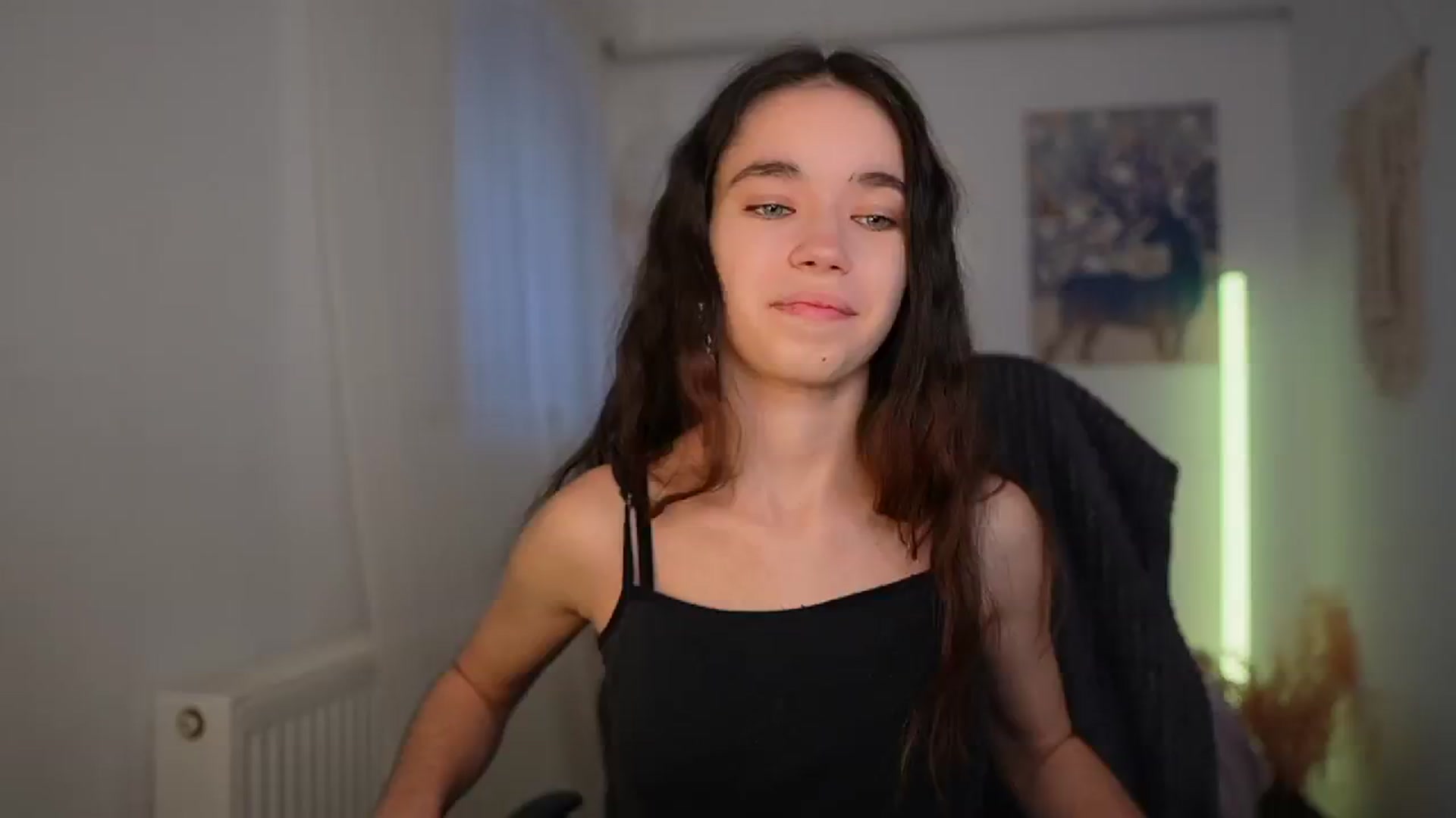 Gallery image thumbnail from Gia_Paige18's myfreecams stream on, 03/05/2024, 13:36 image 8 of 20