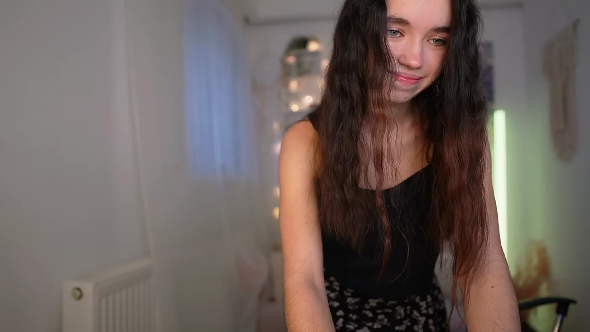 Gallery image thumbnail from Gia_Paige18's myfreecams stream on, 03/05/2024, 13:36 image 19 of 20