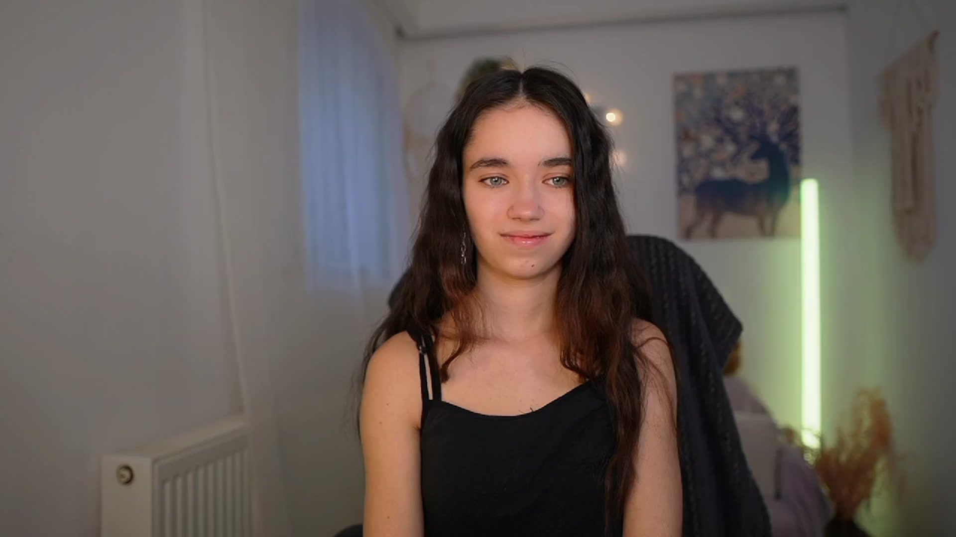Gallery image thumbnail from Gia_Paige18's myfreecams stream on, 03/05/2024, 13:36 image 12 of 20