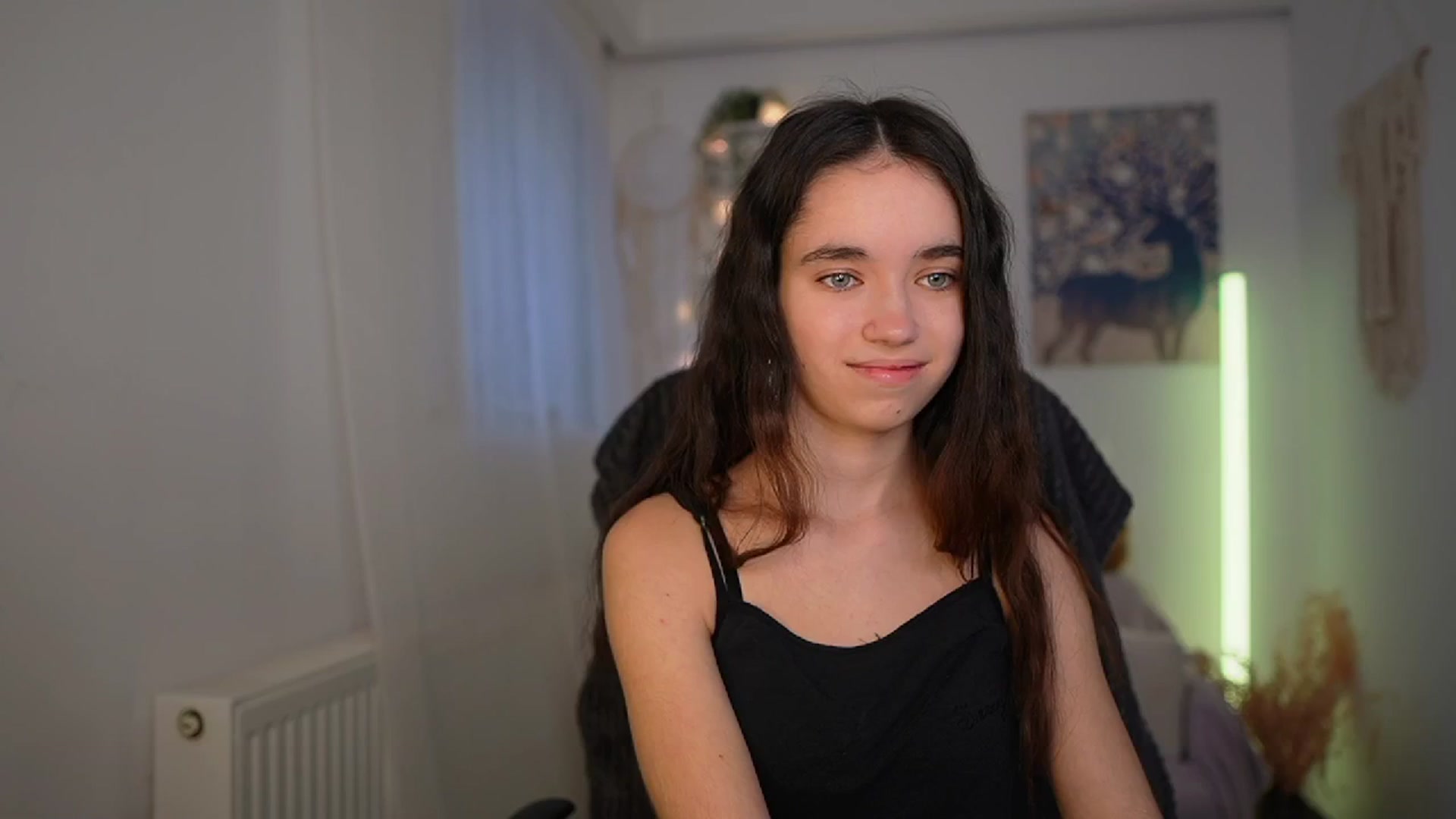 Gallery image thumbnail from Gia_Paige18's myfreecams stream on, 03/05/2024, 13:36 image 9 of 20