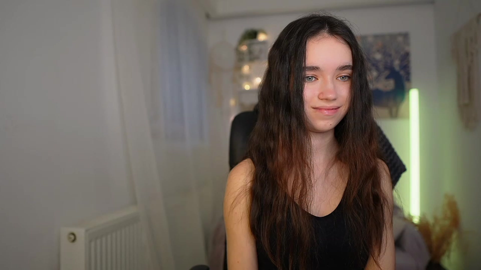 Gallery image thumbnail from Gia_Paige18's myfreecams stream on, 03/07/2024, 13:41 image 6 of 20
