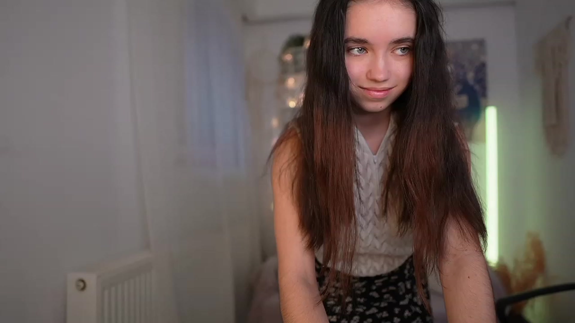 Gallery image thumbnail from Gia_Paige18's myfreecams stream on, 03/08/2024, 14:02 image 3 of 20