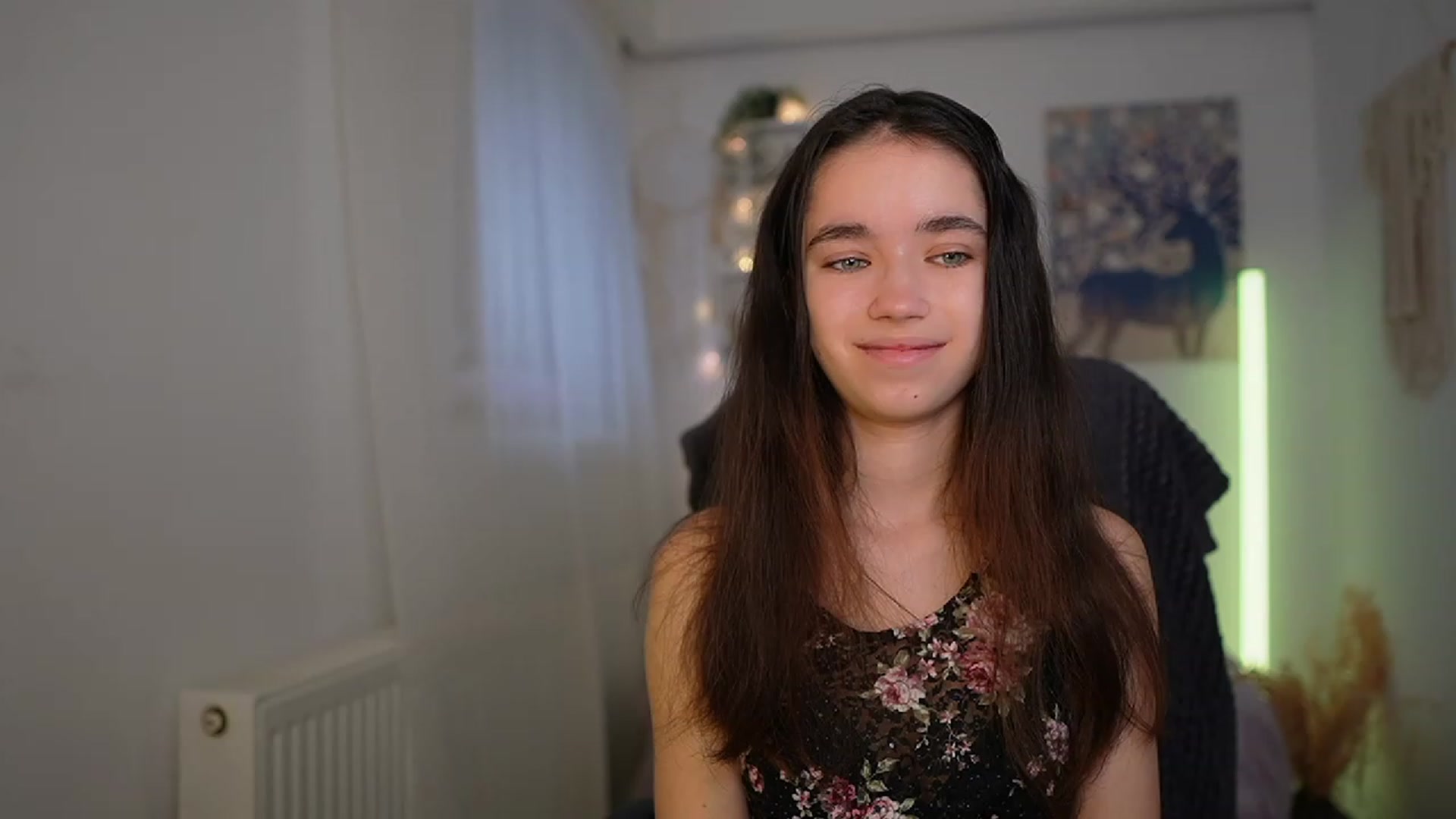 Gallery image thumbnail from Gia_Paige18's myfreecams stream on, 03/10/2024, 09:09 image 17 of 20