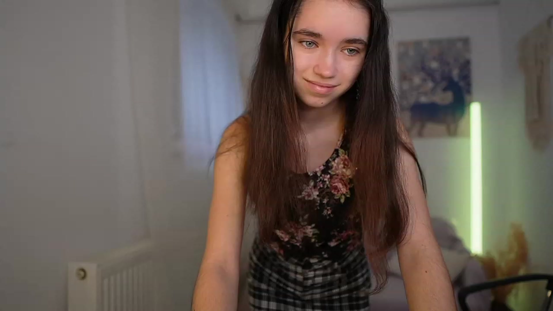 Gallery image thumbnail from Gia_Paige18's myfreecams stream on, 03/10/2024, 09:09 image 9 of 20