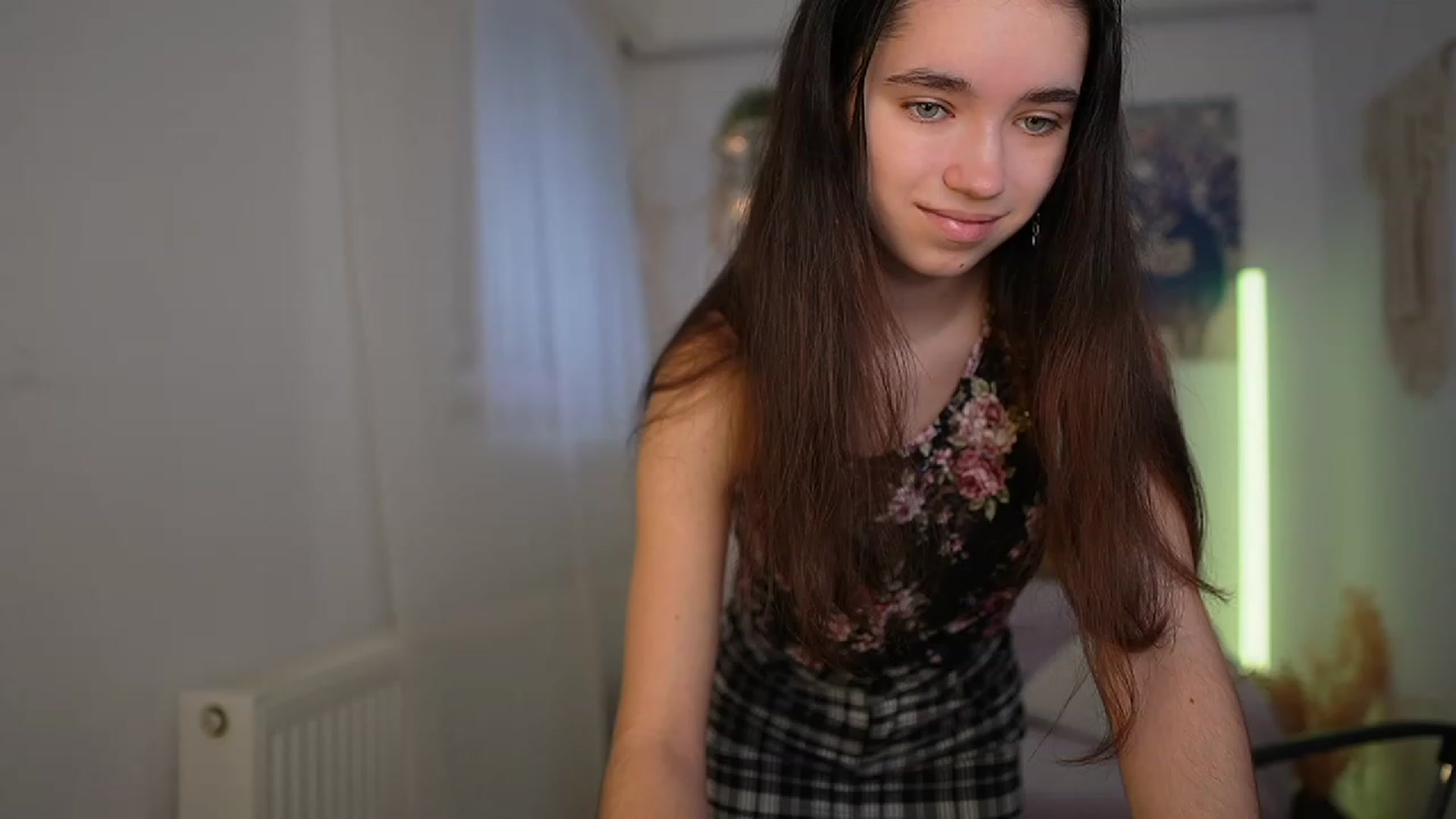 Gallery image thumbnail from Gia_Paige18's myfreecams stream on, 03/10/2024, 09:09 image 7 of 20