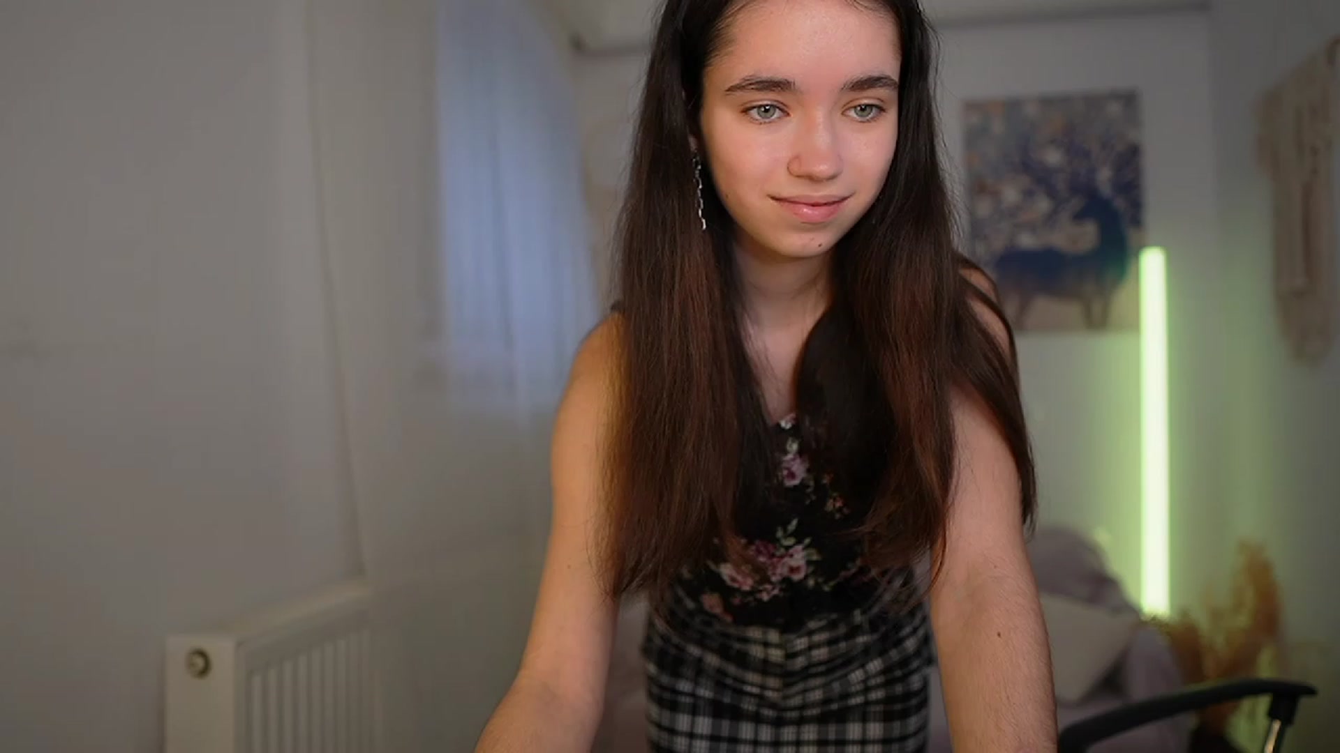 Gallery image thumbnail from Gia_Paige18's myfreecams stream on, 03/10/2024, 11:08 image 14 of 20