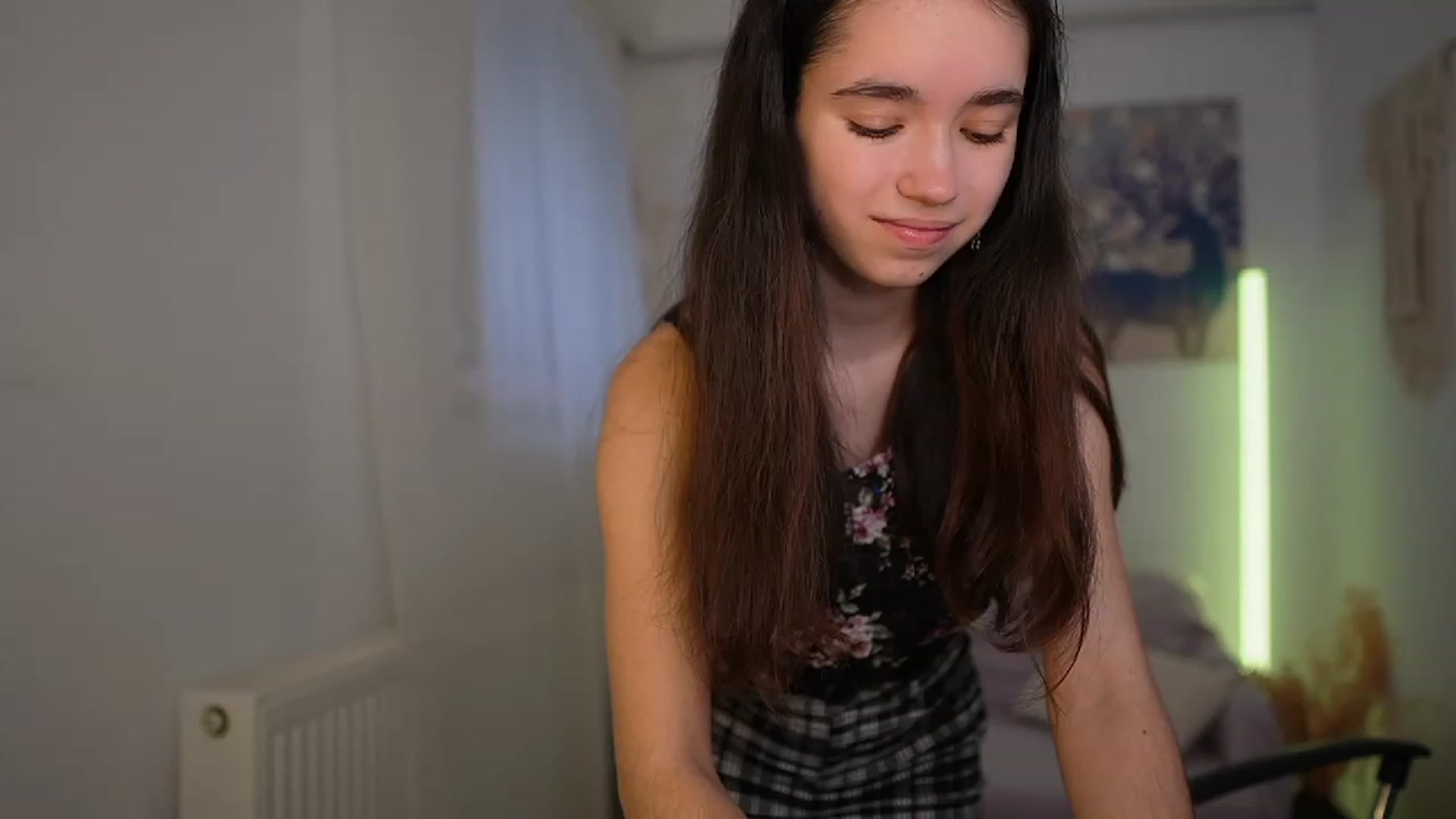 Gallery image thumbnail from Gia_Paige18's myfreecams stream on, 03/10/2024, 11:08 image 19 of 20