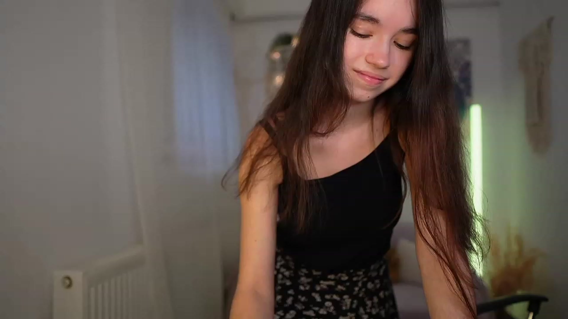 Gallery image thumbnail from Gia_Paige18's myfreecams stream on, 03/11/2024, 10:46 image 17 of 20